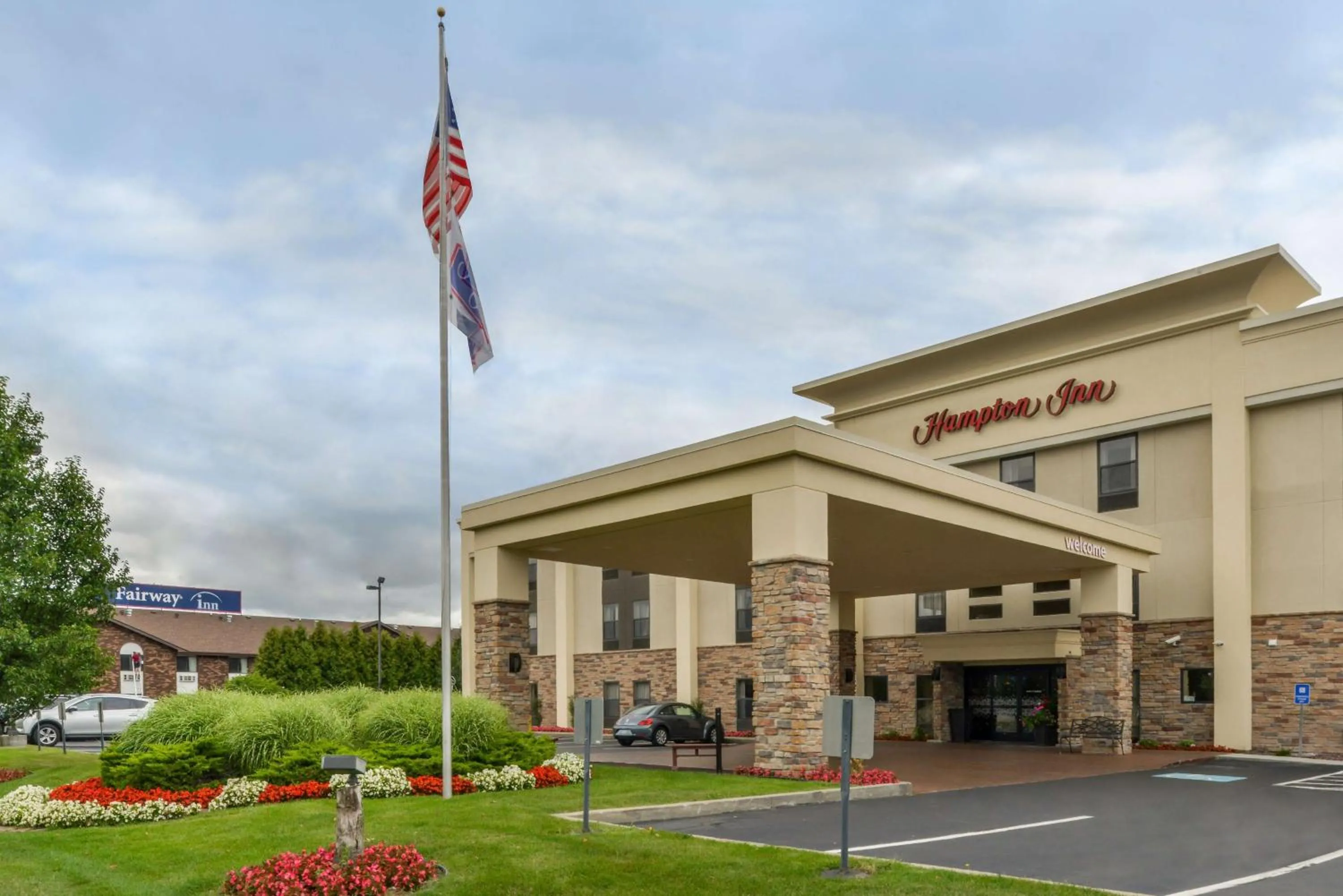 Property building in Hampton Inn Elkhart