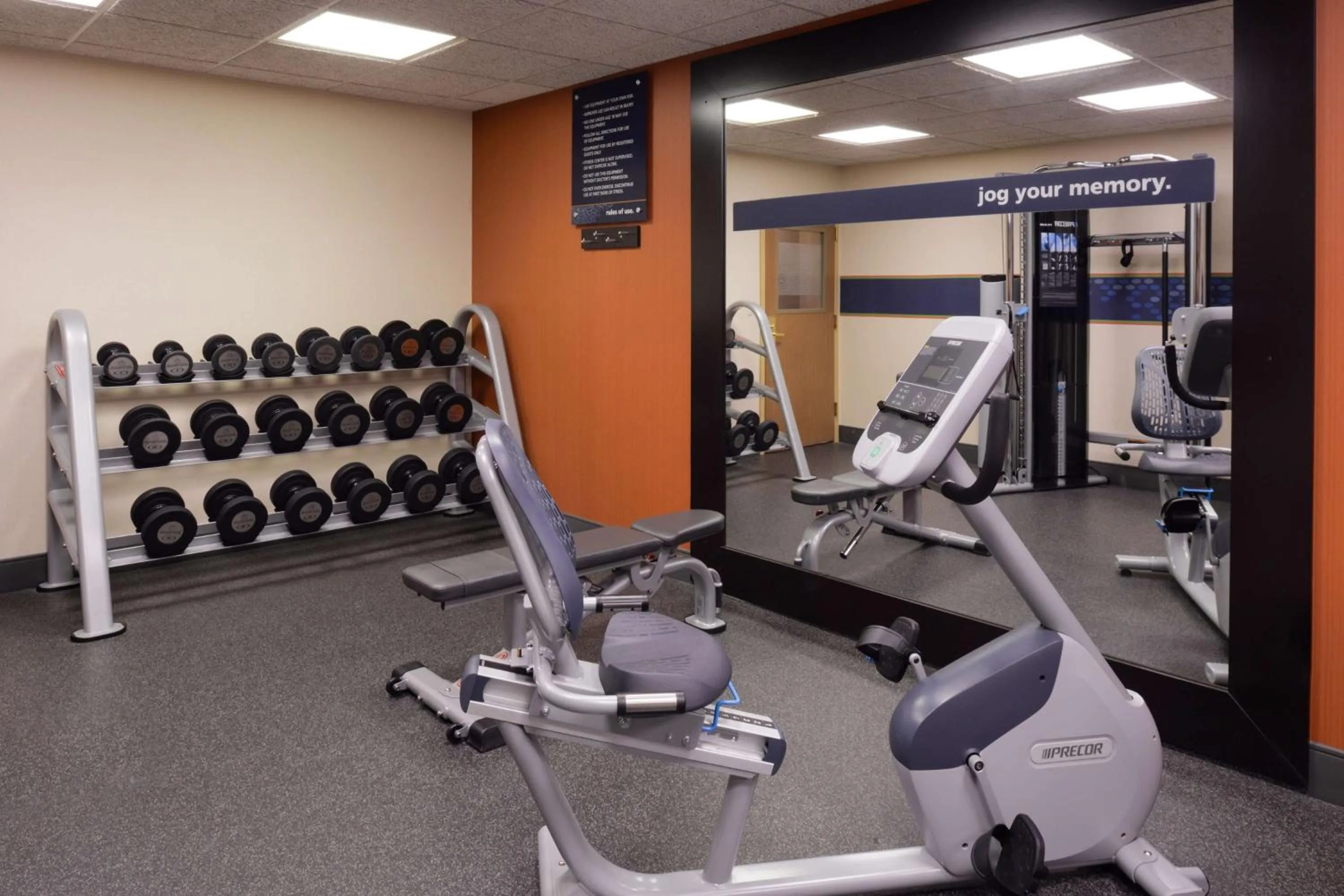 Fitness centre/facilities in Hampton Inn Elkhart
