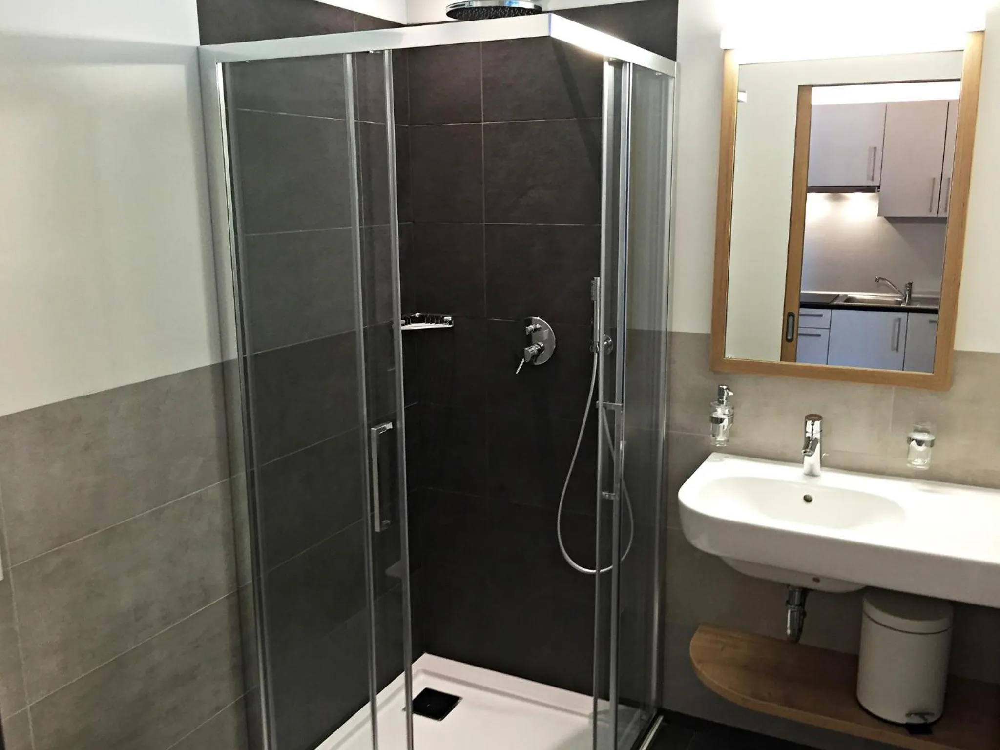 Shower in Residence Egger