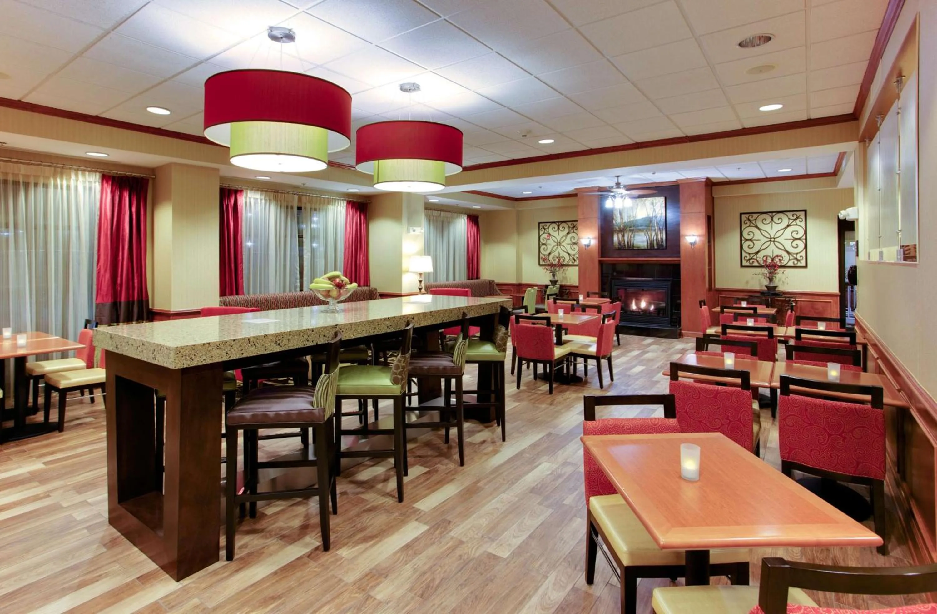 Lobby or reception in Hampton Inn Emporia