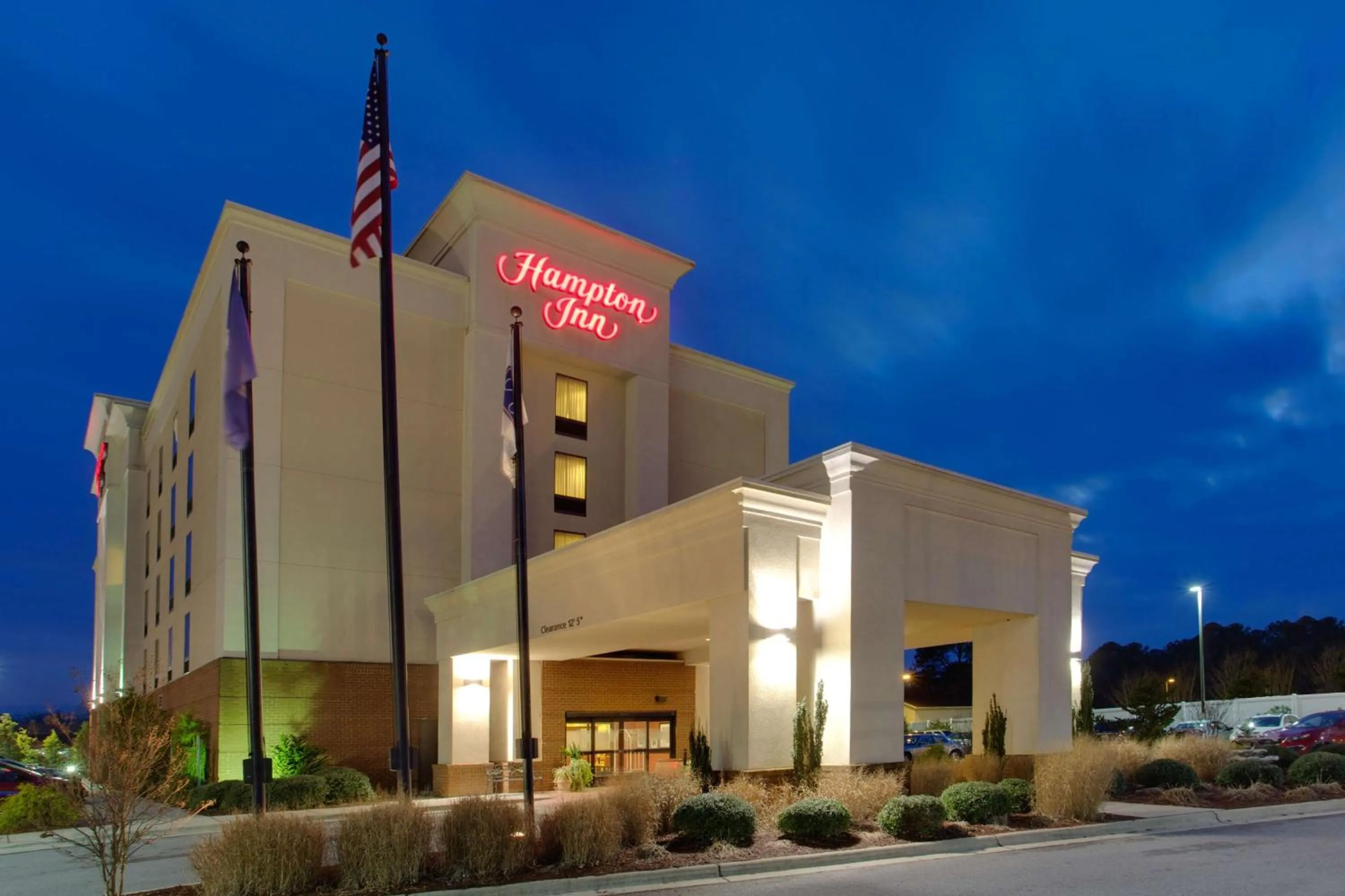 Property building in Hampton Inn Emporia