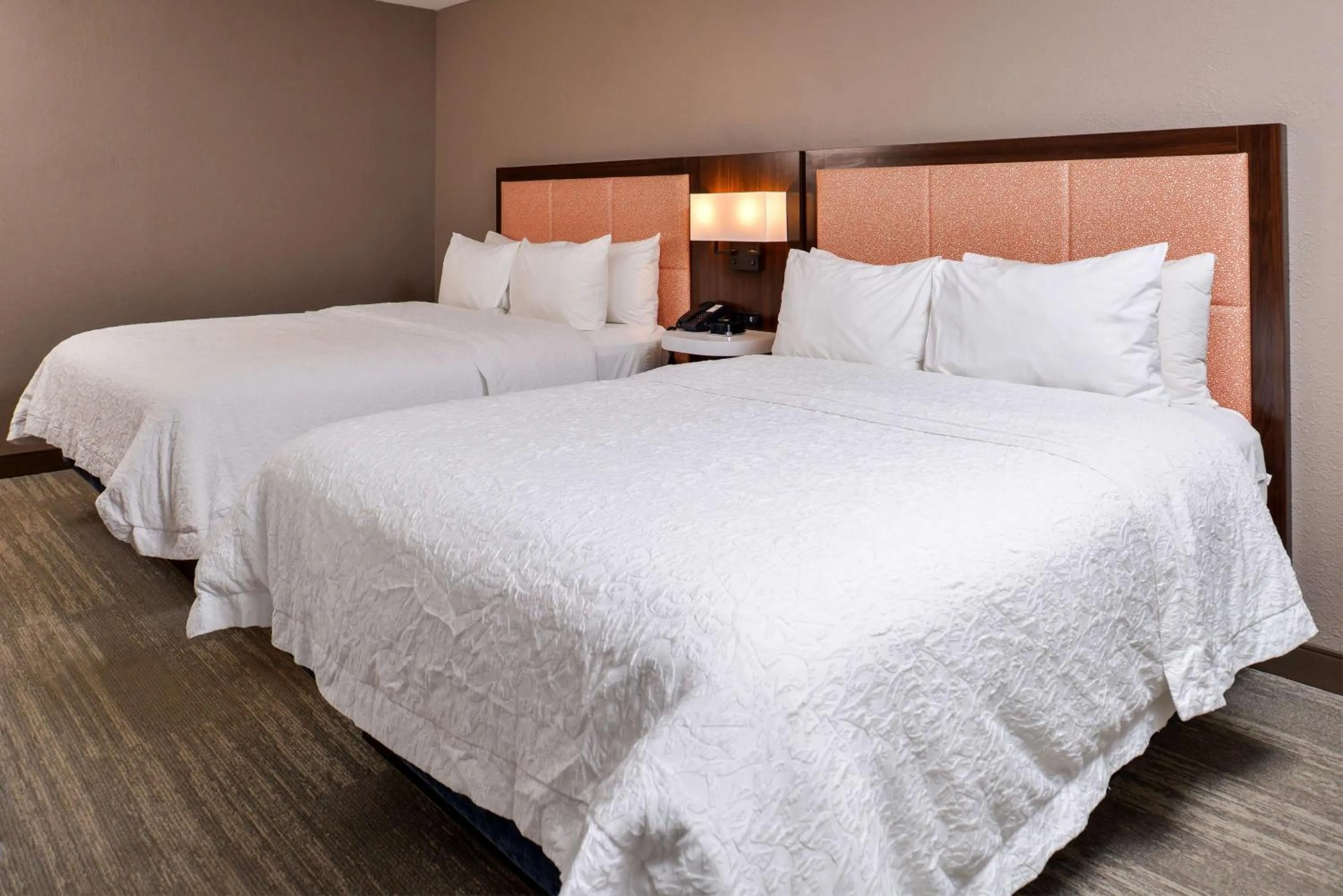 Bed in Hampton Inn Emporia