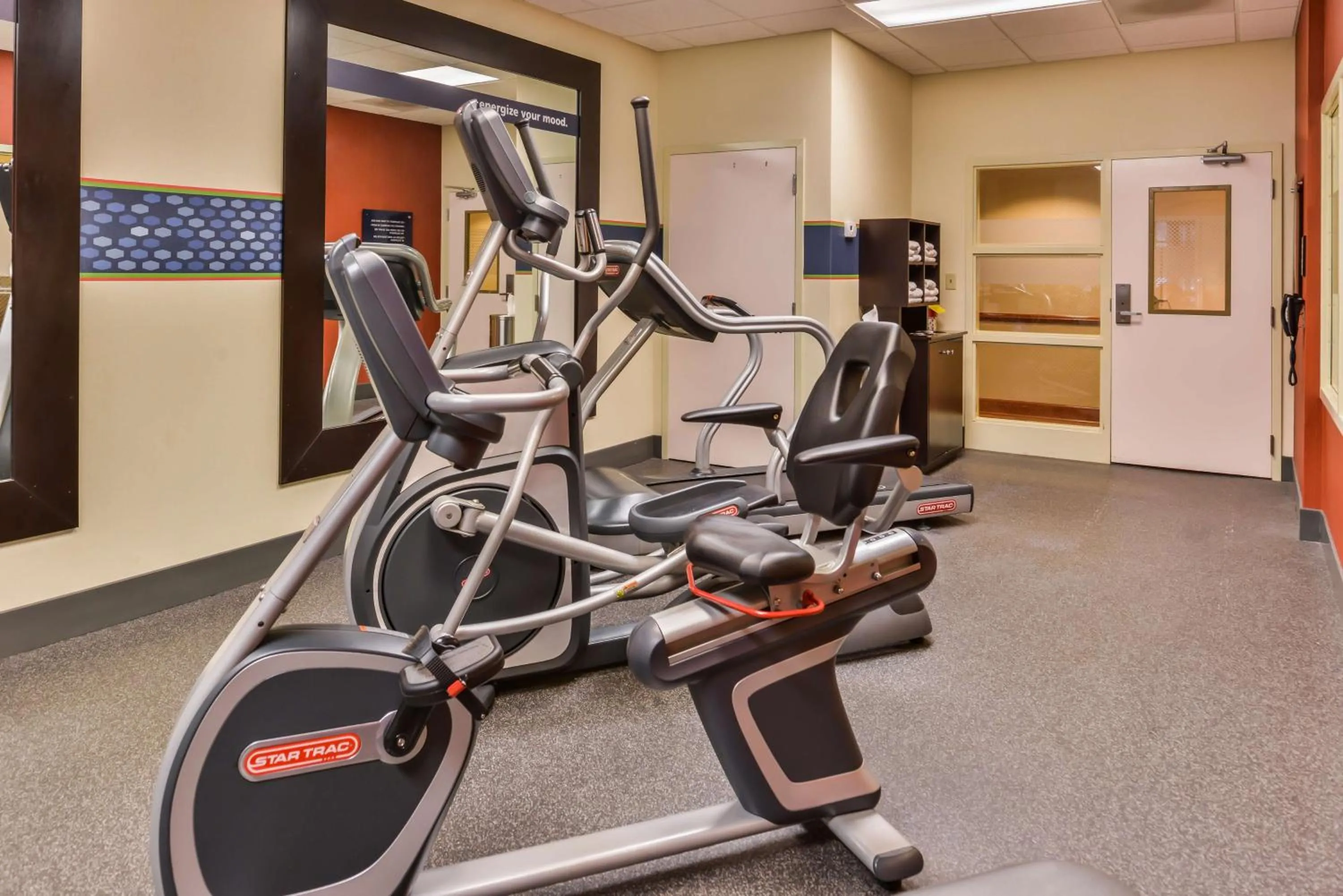 Fitness centre/facilities in Hampton Inn Emporia