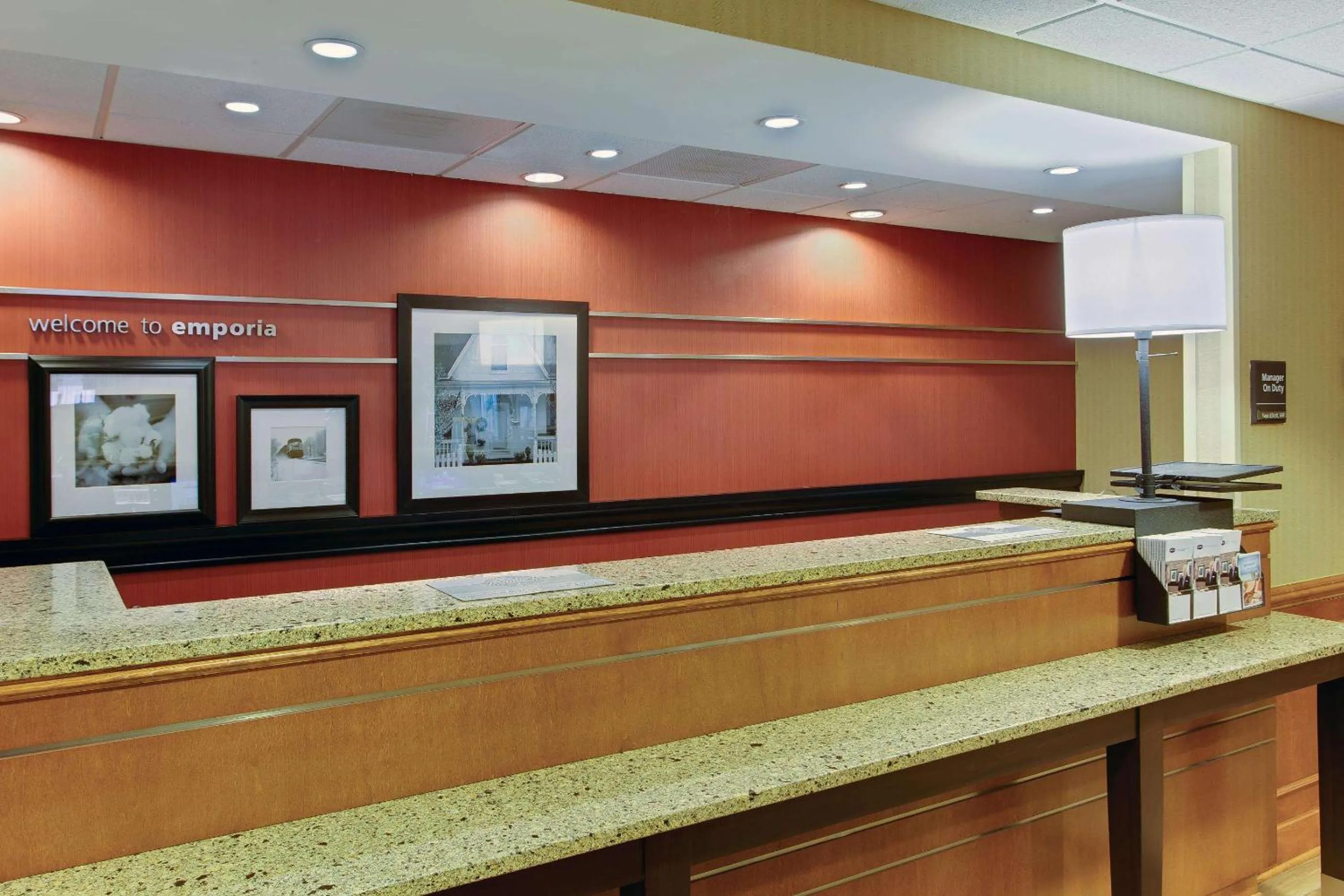 Lobby or reception in Hampton Inn Emporia