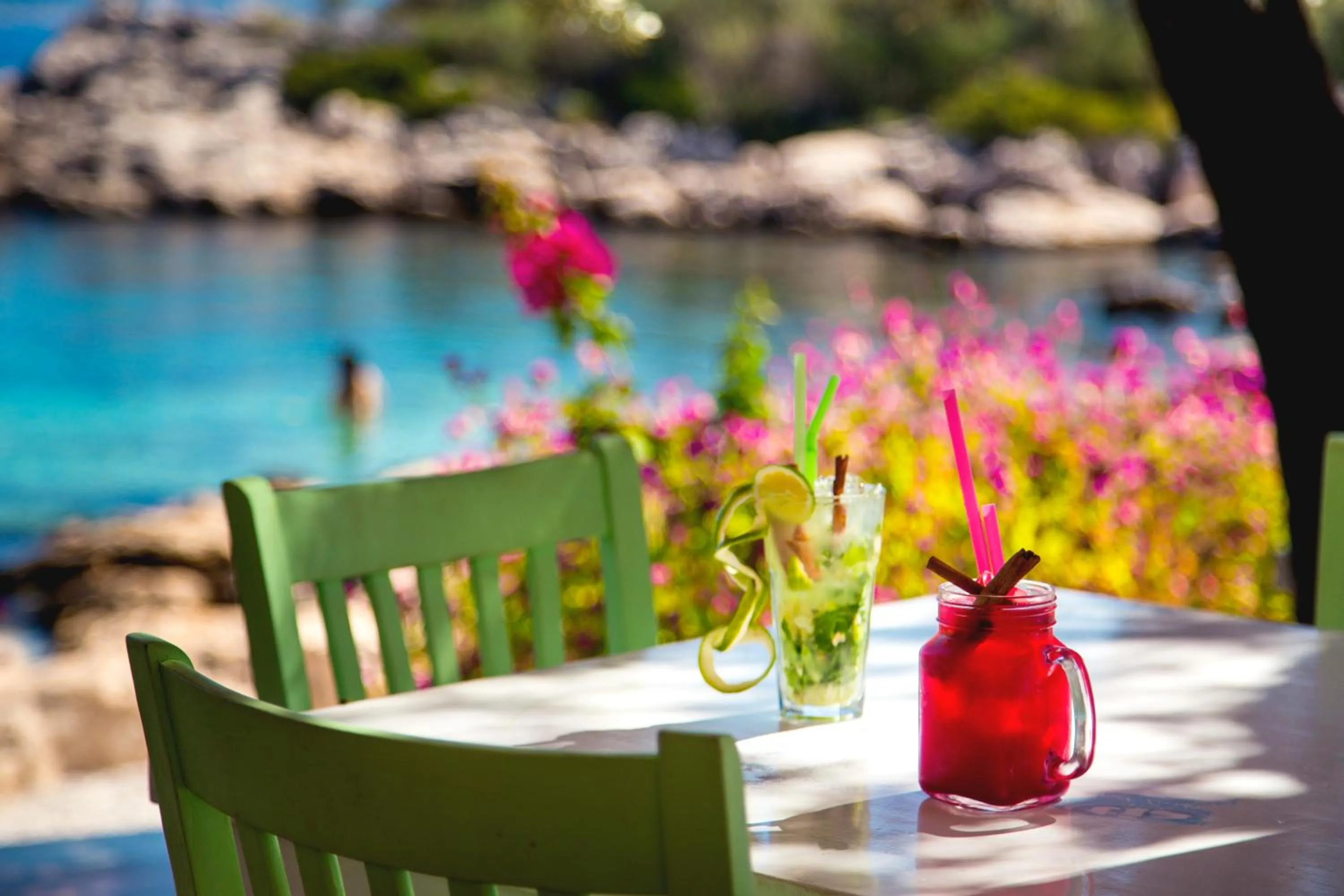 Lounge or bar in Blanca Beach Hotel