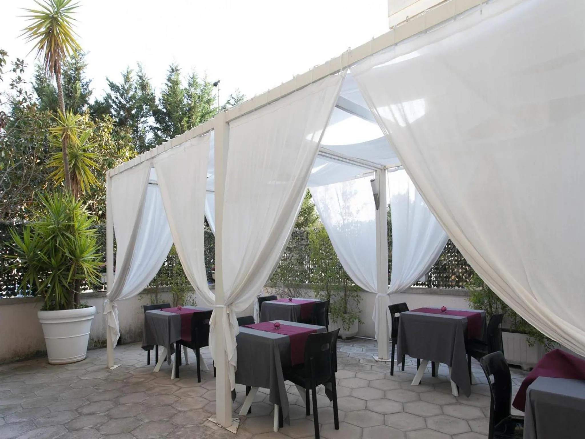 Garden, Restaurant/Places to Eat in Hotel Zenit Salento