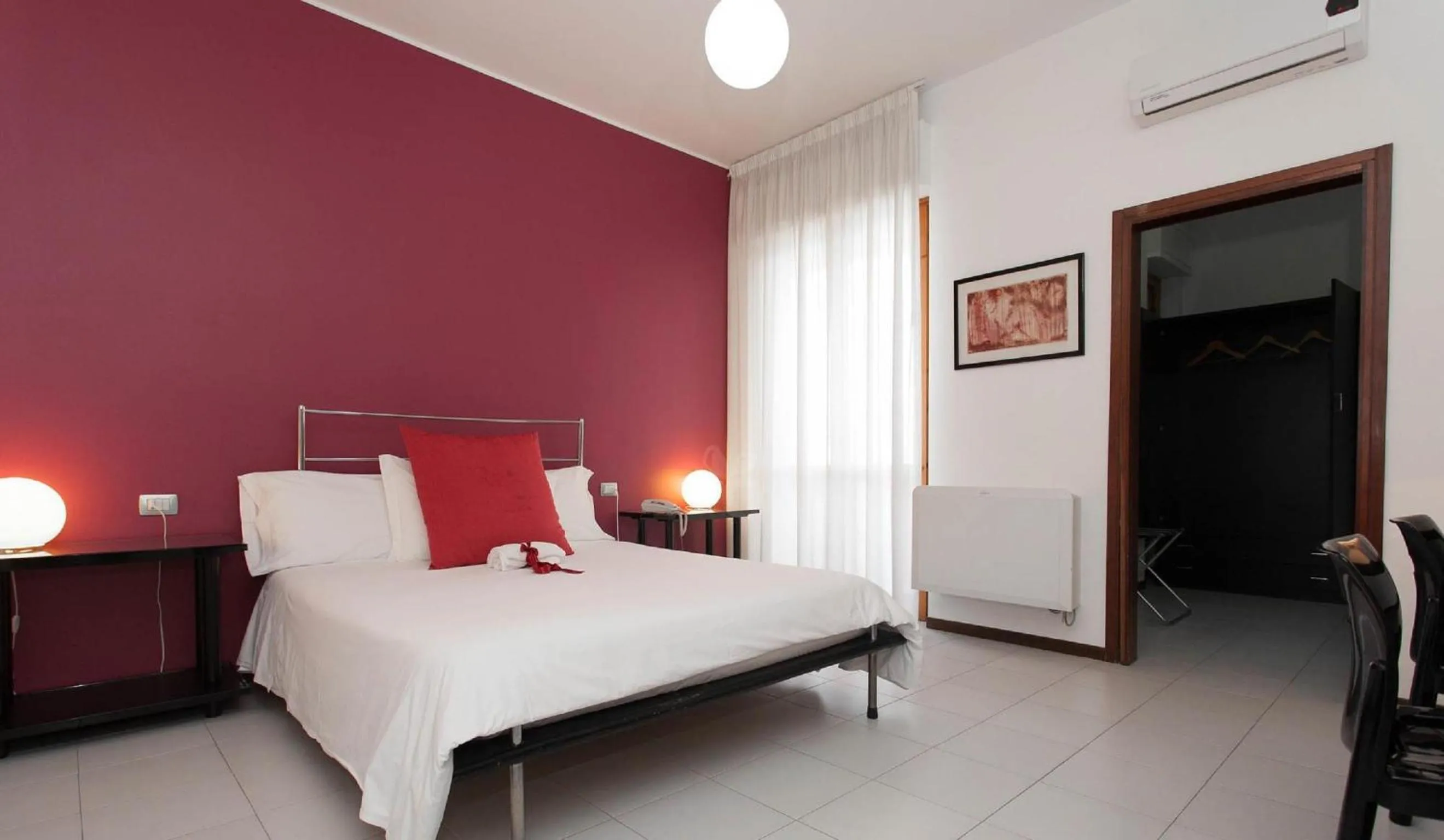 Photo of the whole room in Hotel Zenit Salento