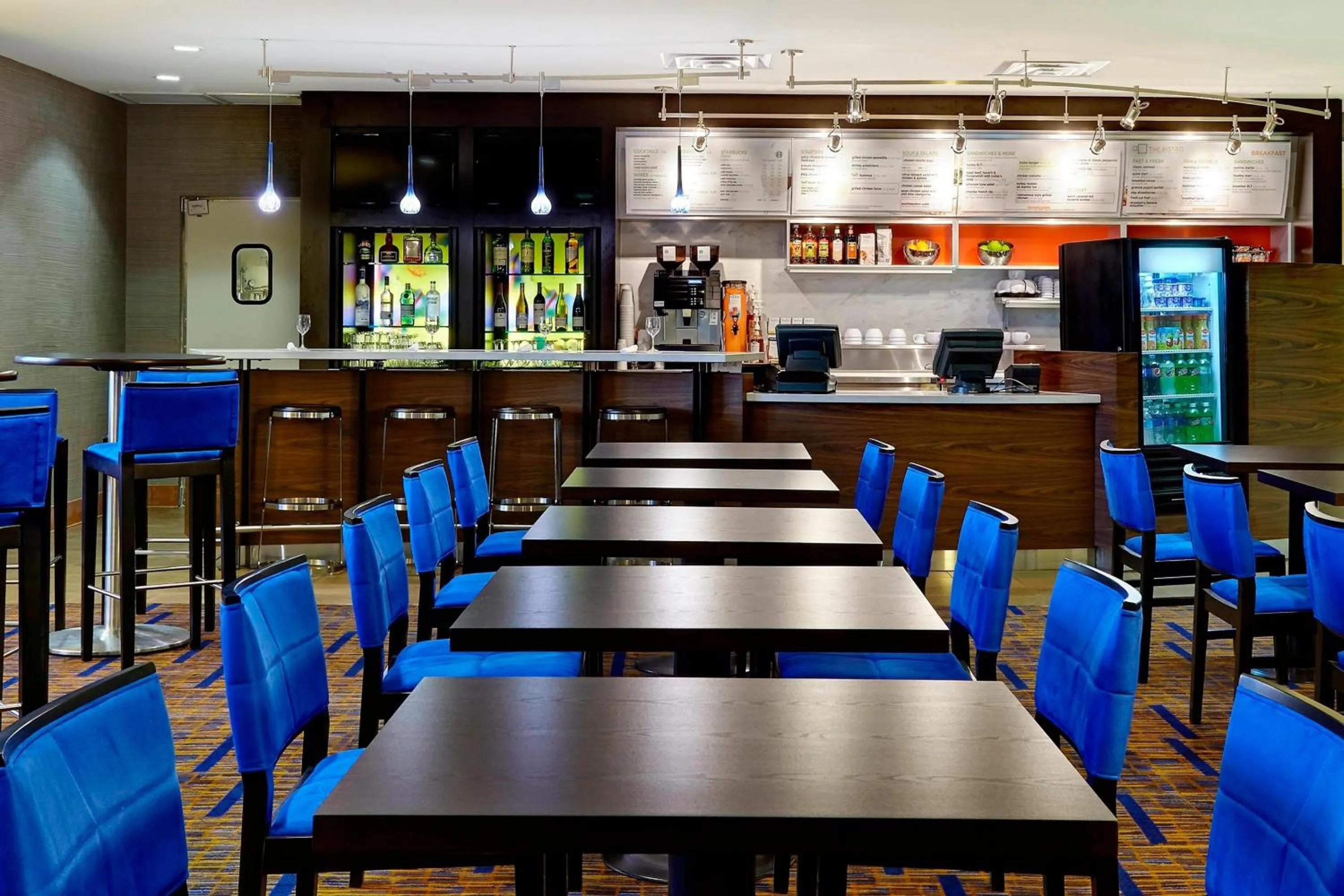 Restaurant/places to eat in Courtyard Phoenix North / Happy Valley