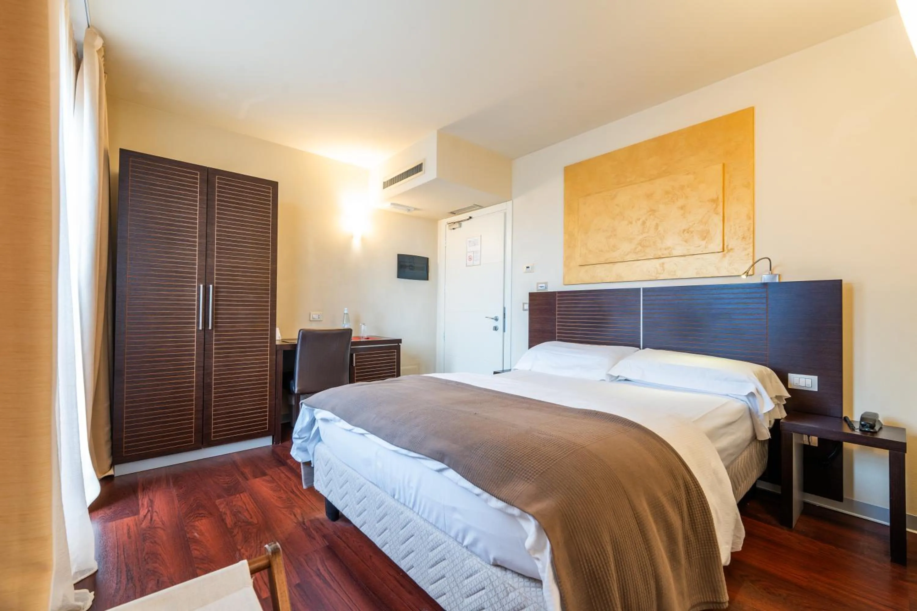 Basic Double Room  in Hotel Norge