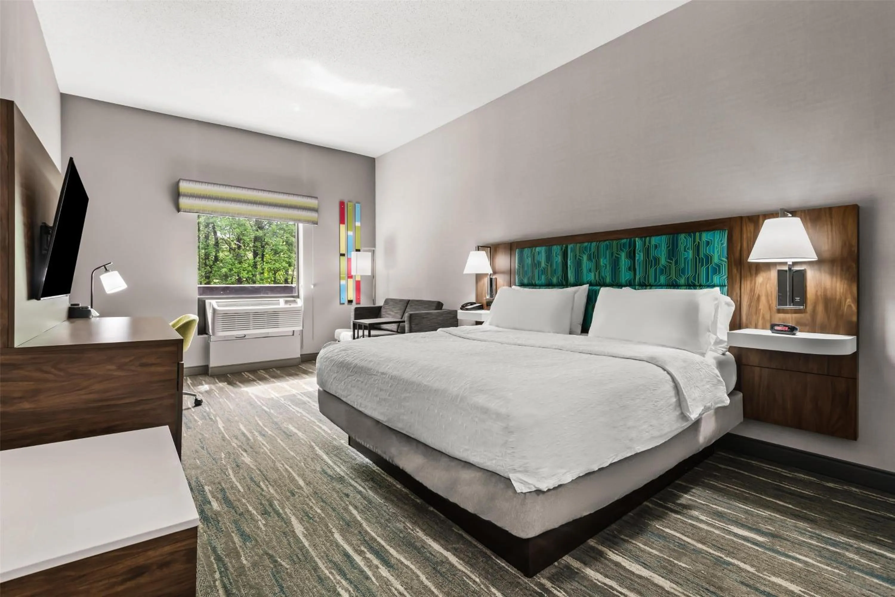 Bed in Hampton Inn Elkton