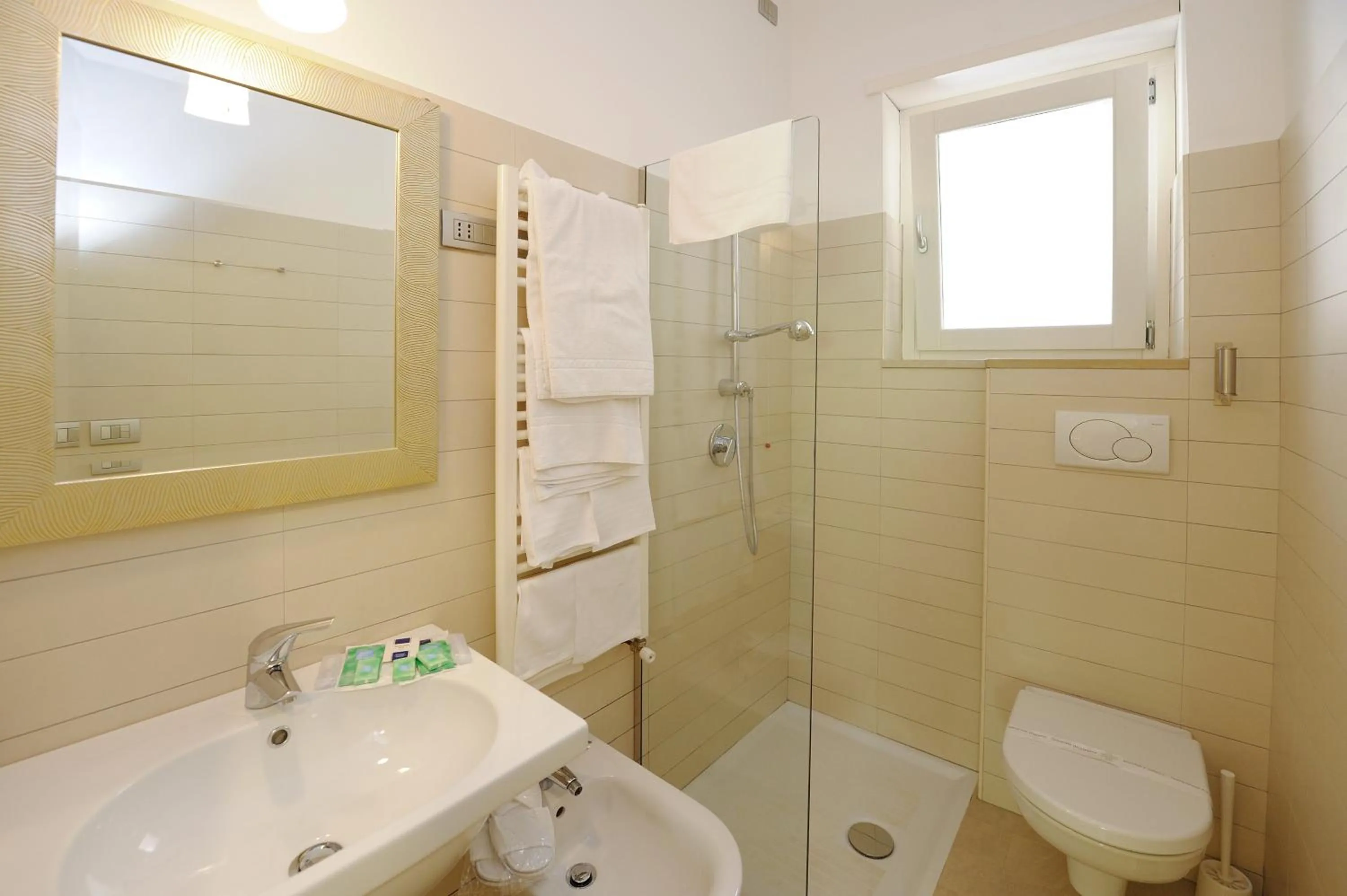 Shower in Residence La Dolce Vita