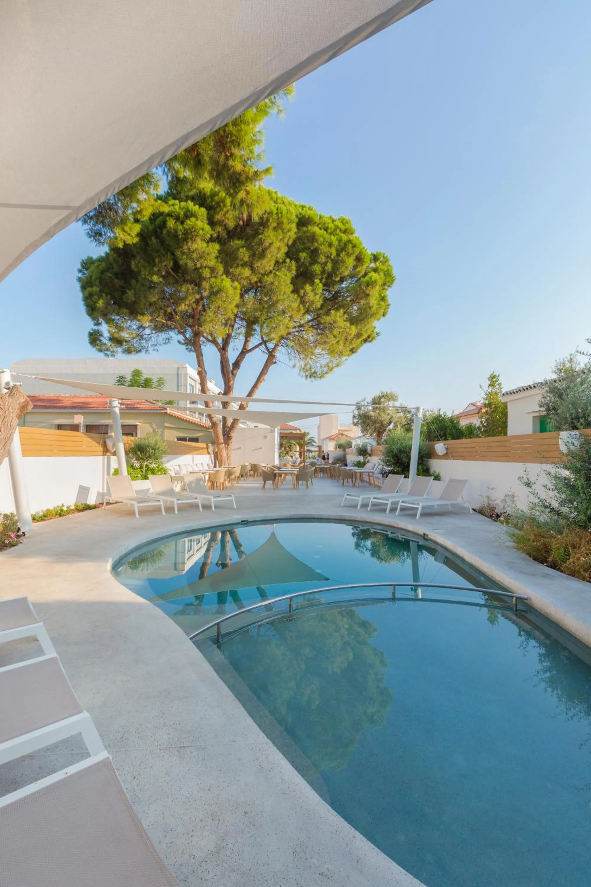 Swimming pool in Erato by Samian Mare