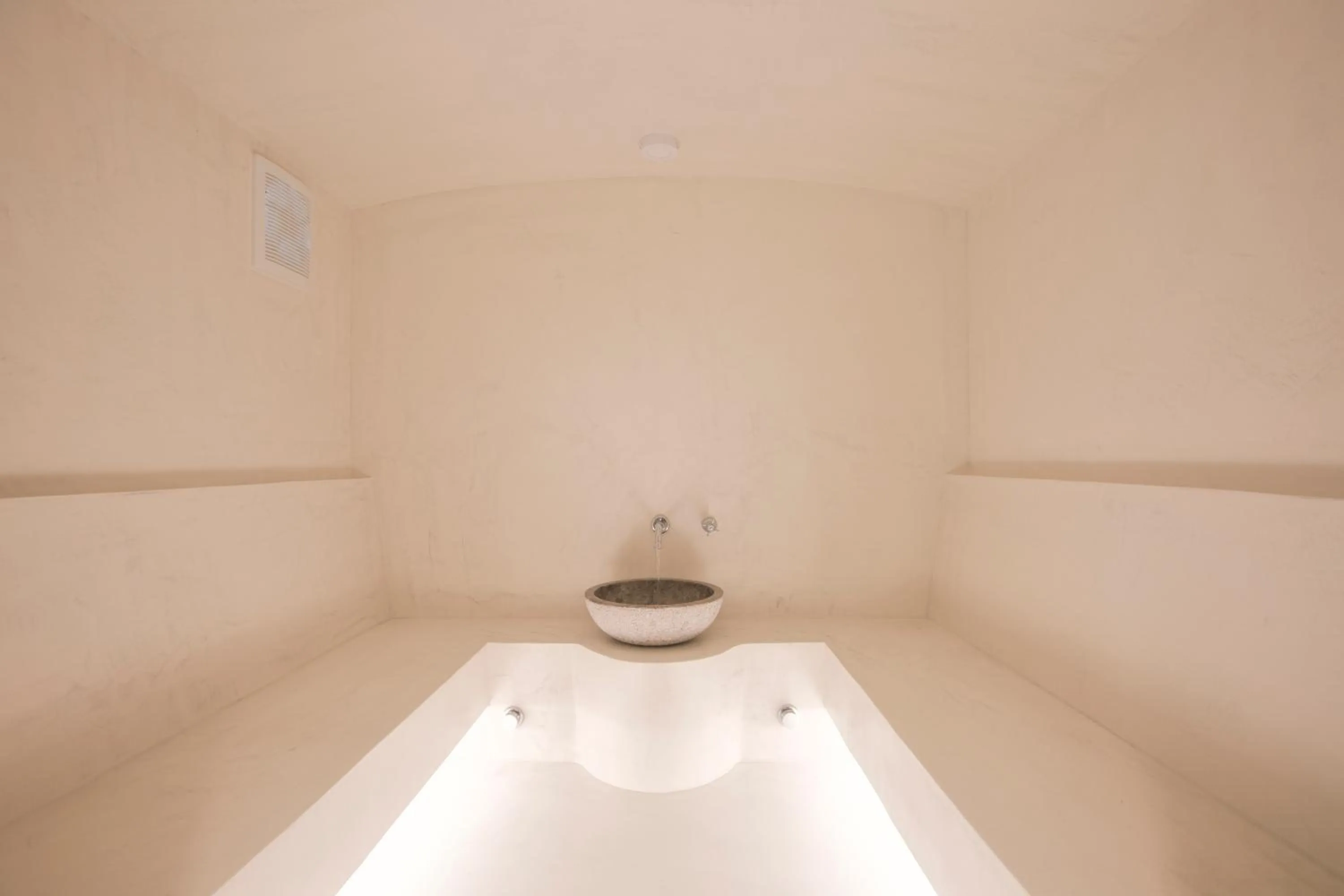 Steam room in Erato by Samian Mare