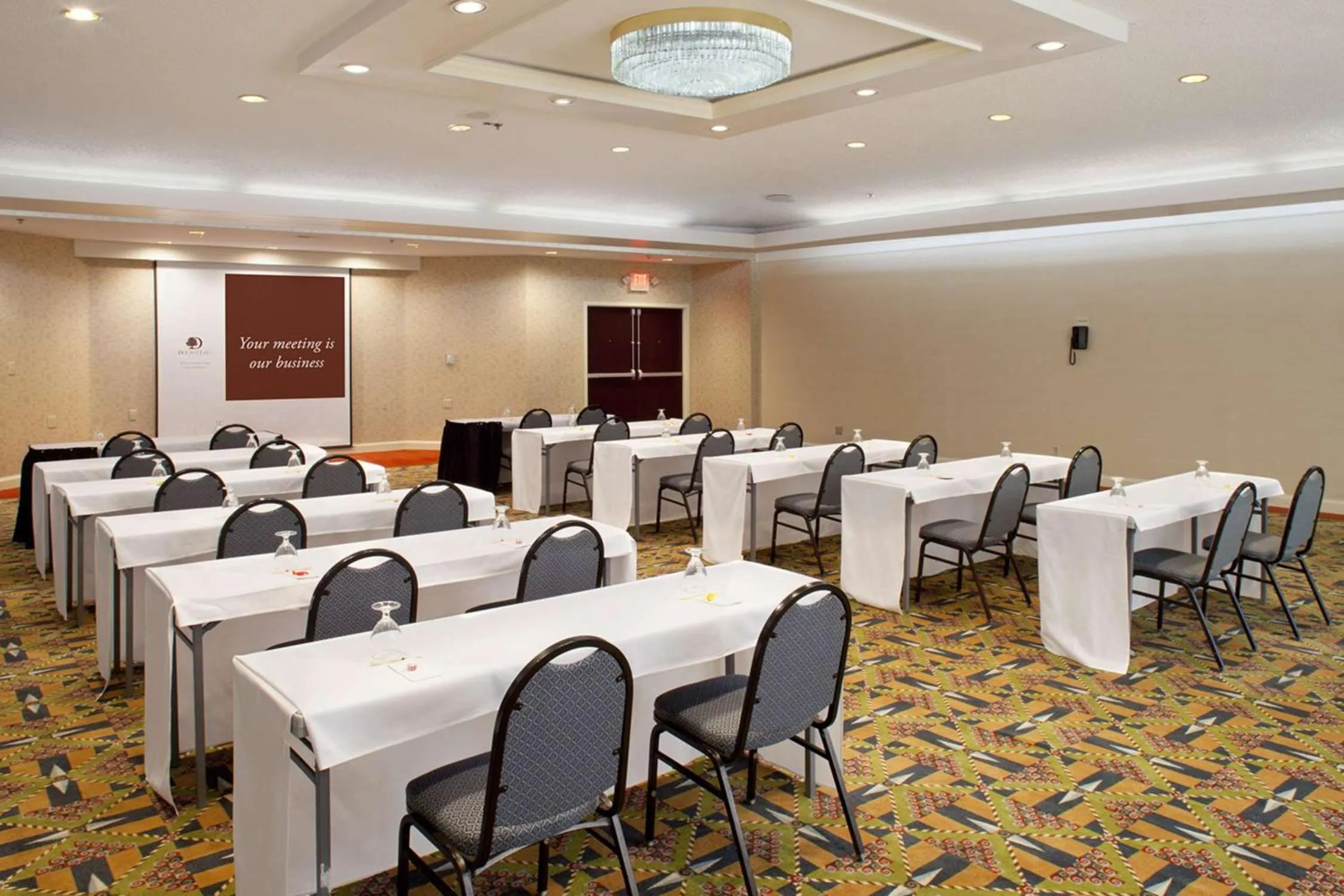 Meeting/conference room in DoubleTree by Hilton Fayetteville