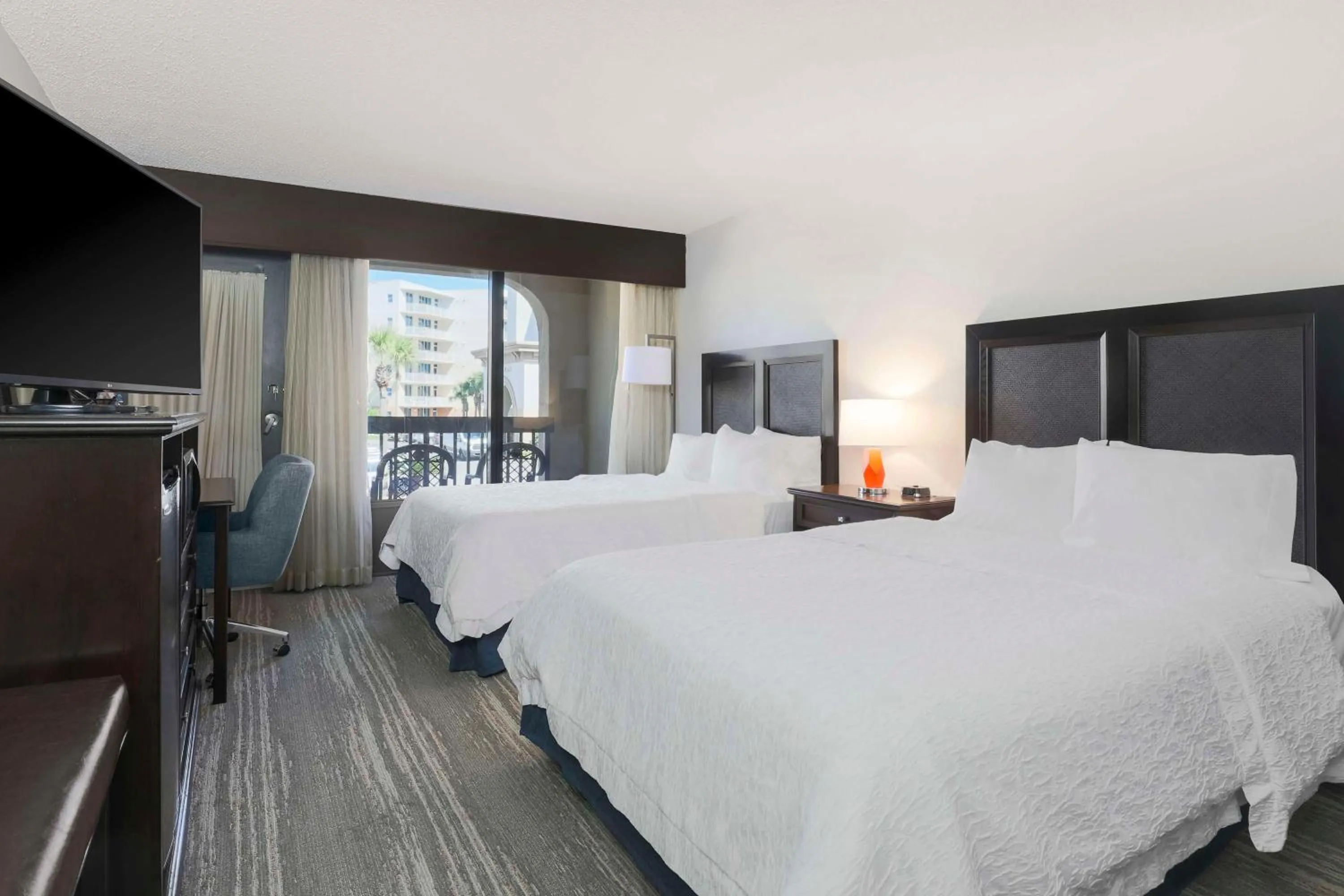 Bedroom, Bed in Hampton Inn Fort Walton Beach