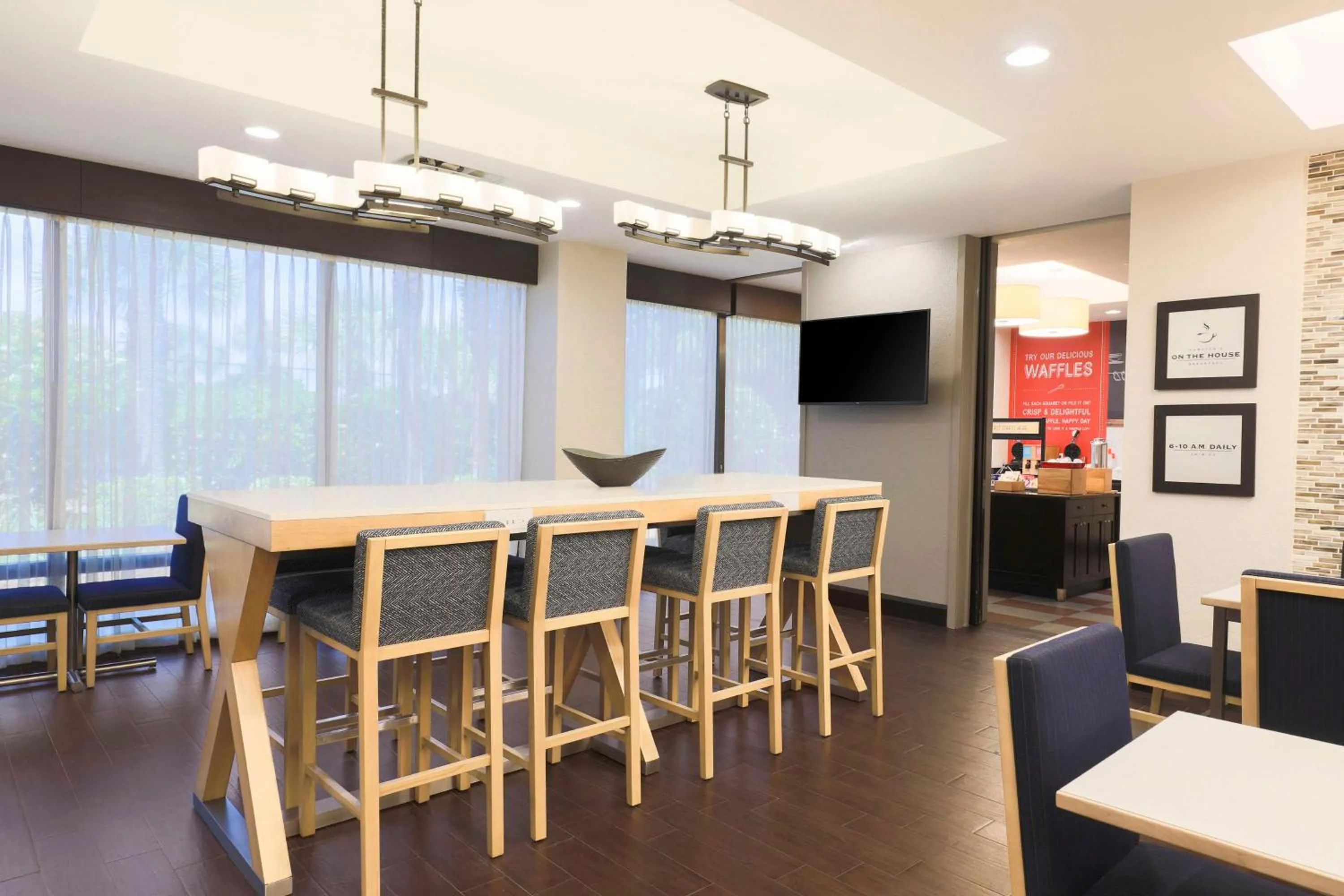 Lobby or reception in Hampton Inn Fort Walton Beach