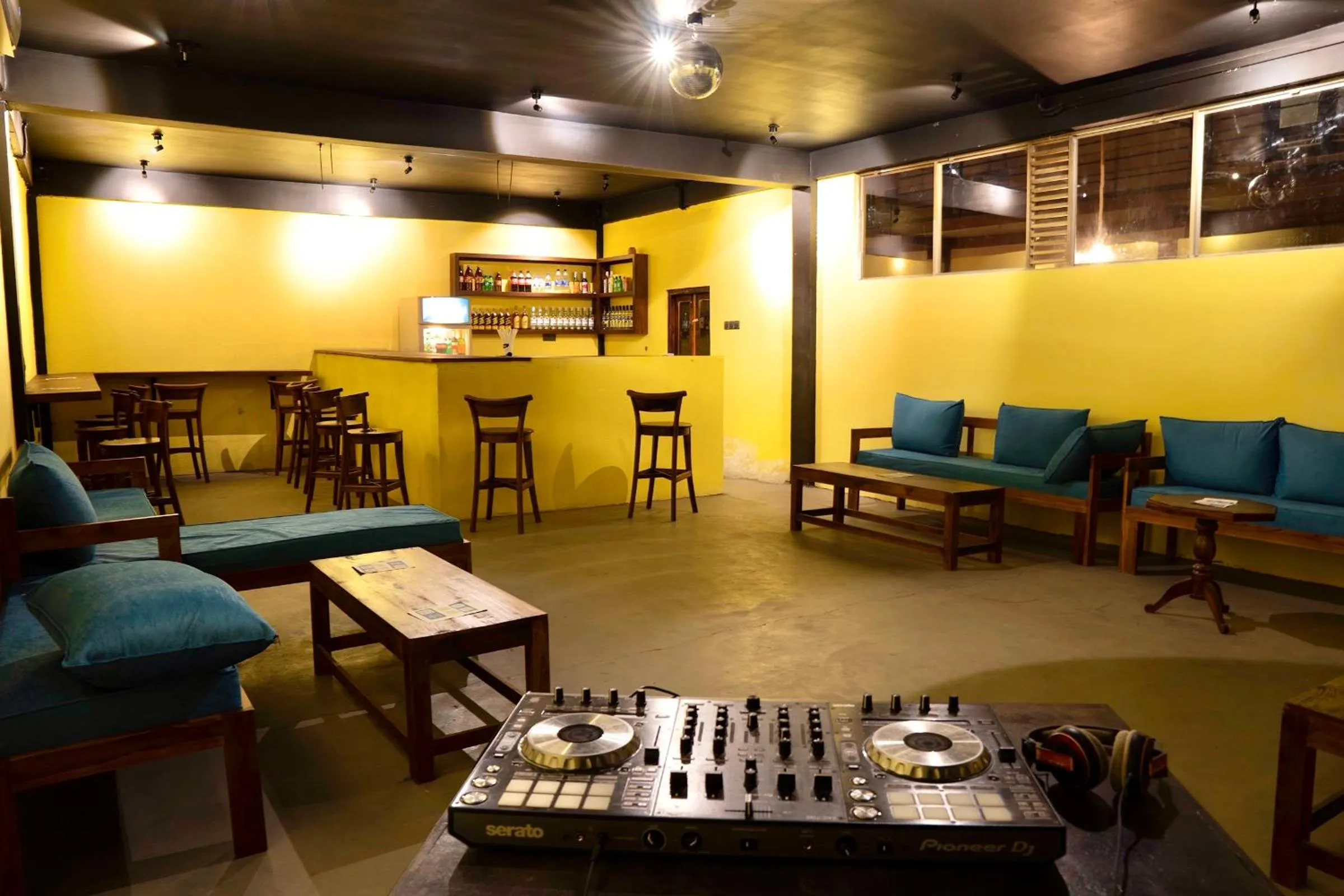 Restaurant/places to eat in Sunrise Cabanas