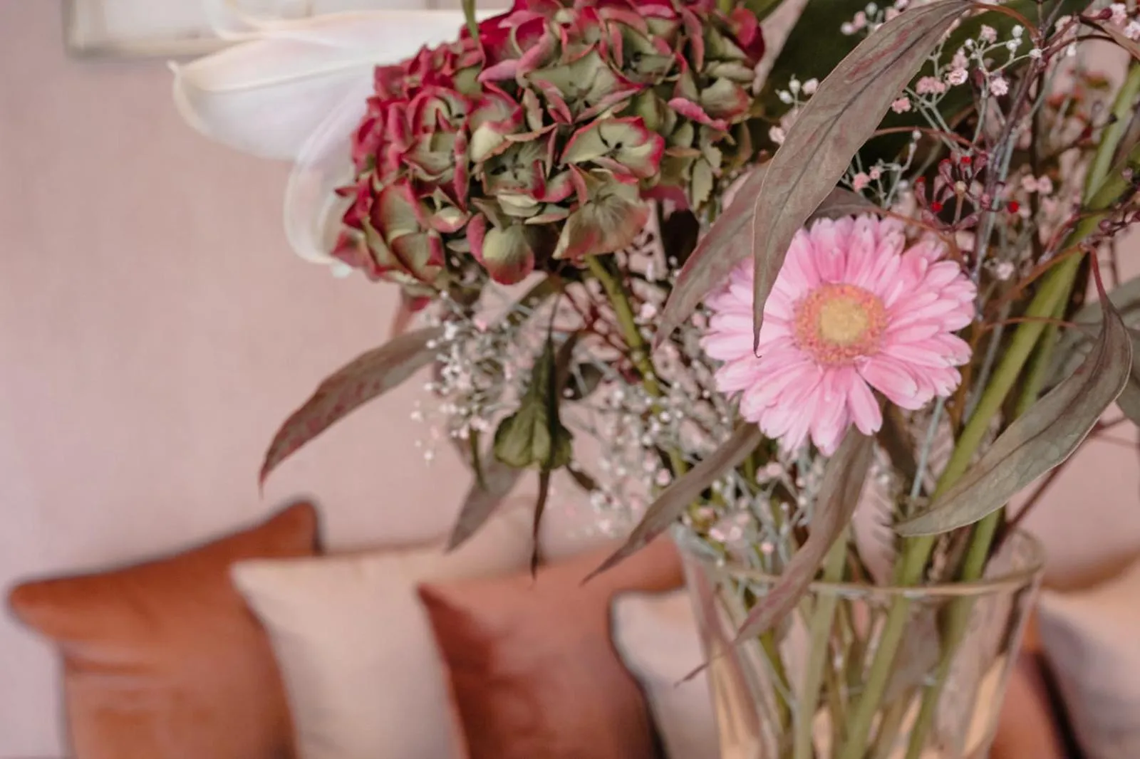 Facade/entrance in Jeanne