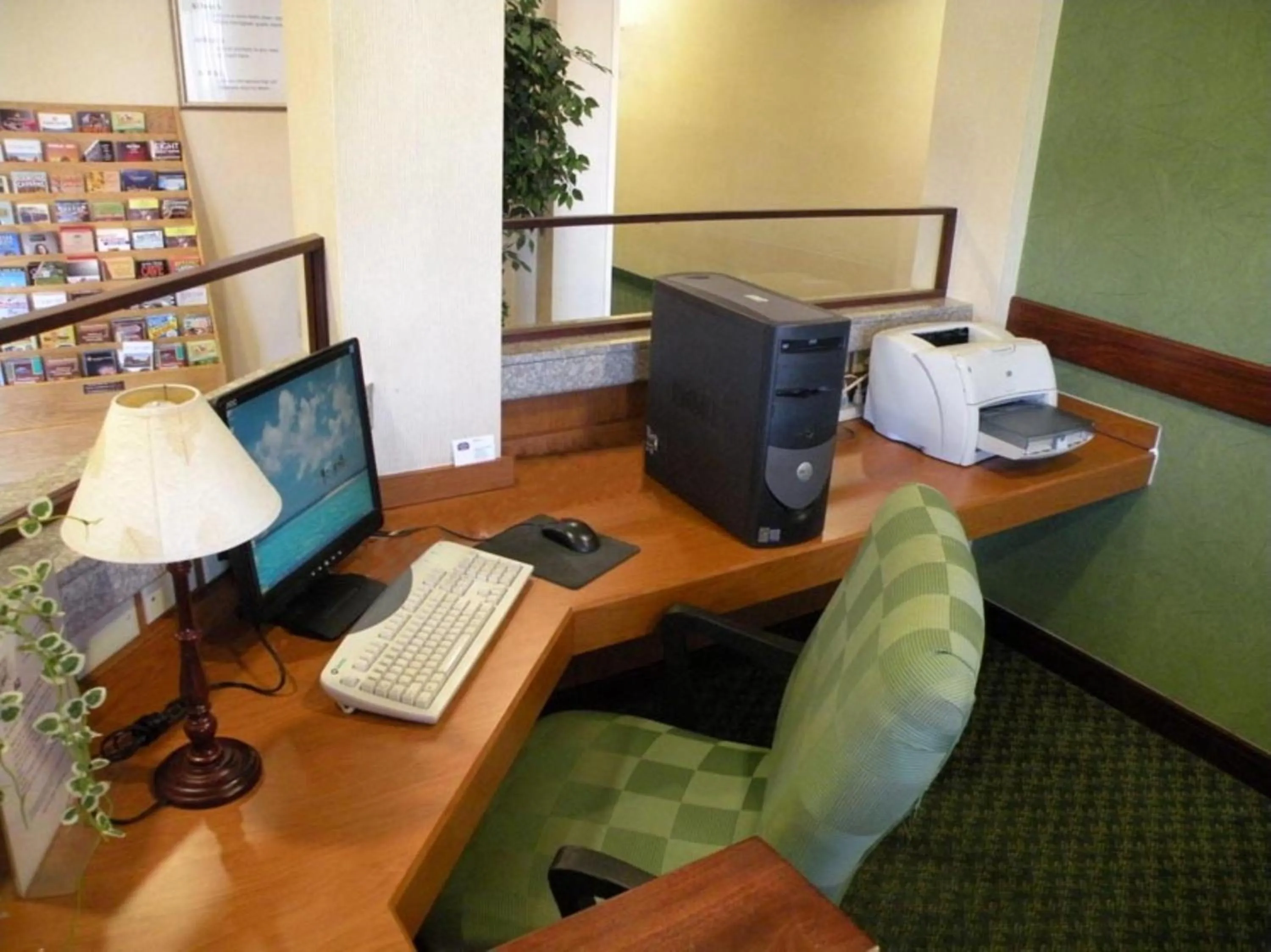 Property building in Fairfield Inn & Suites Indianapolis East