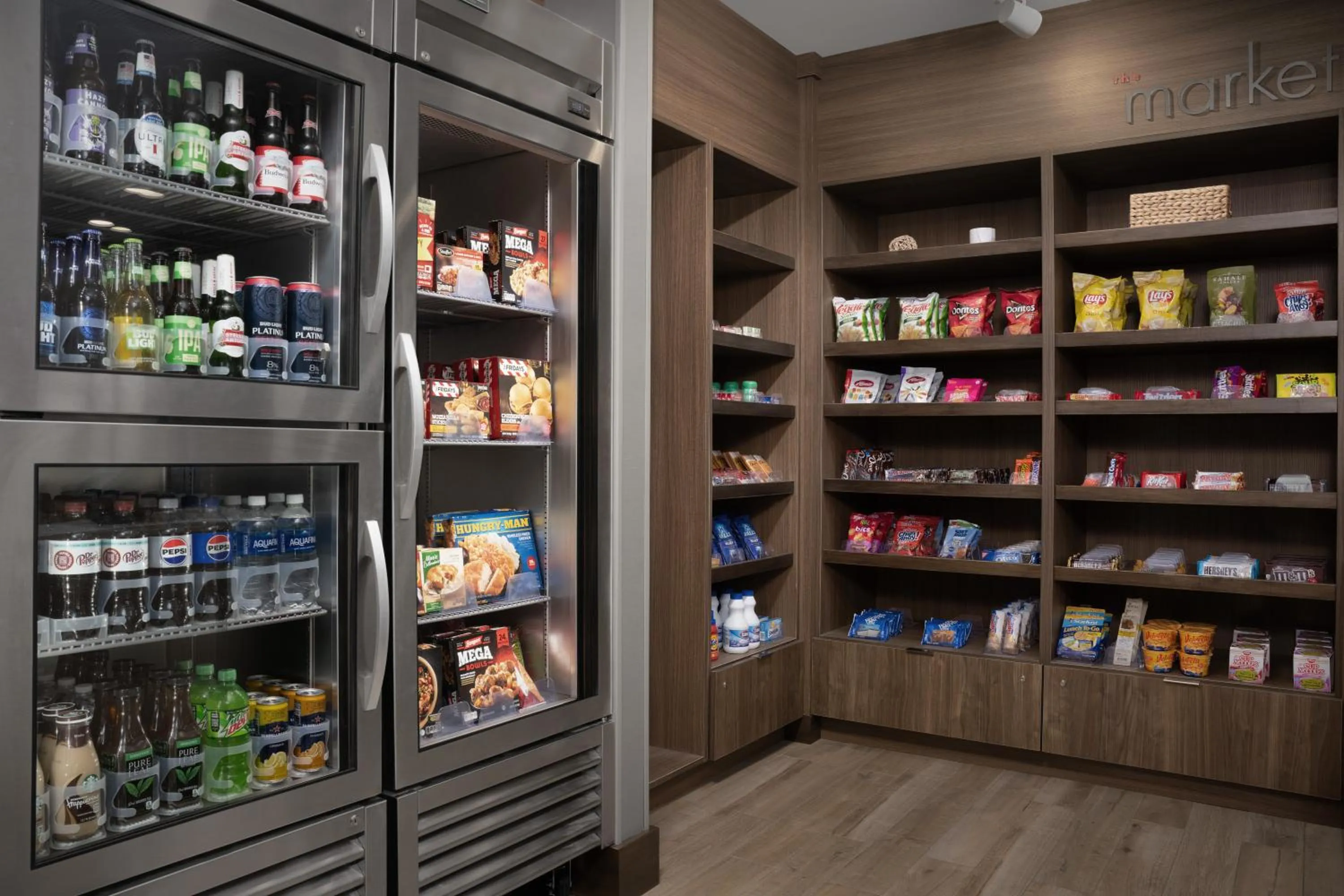 Food and drinks in Residence Inn by Marriott BWI Airport