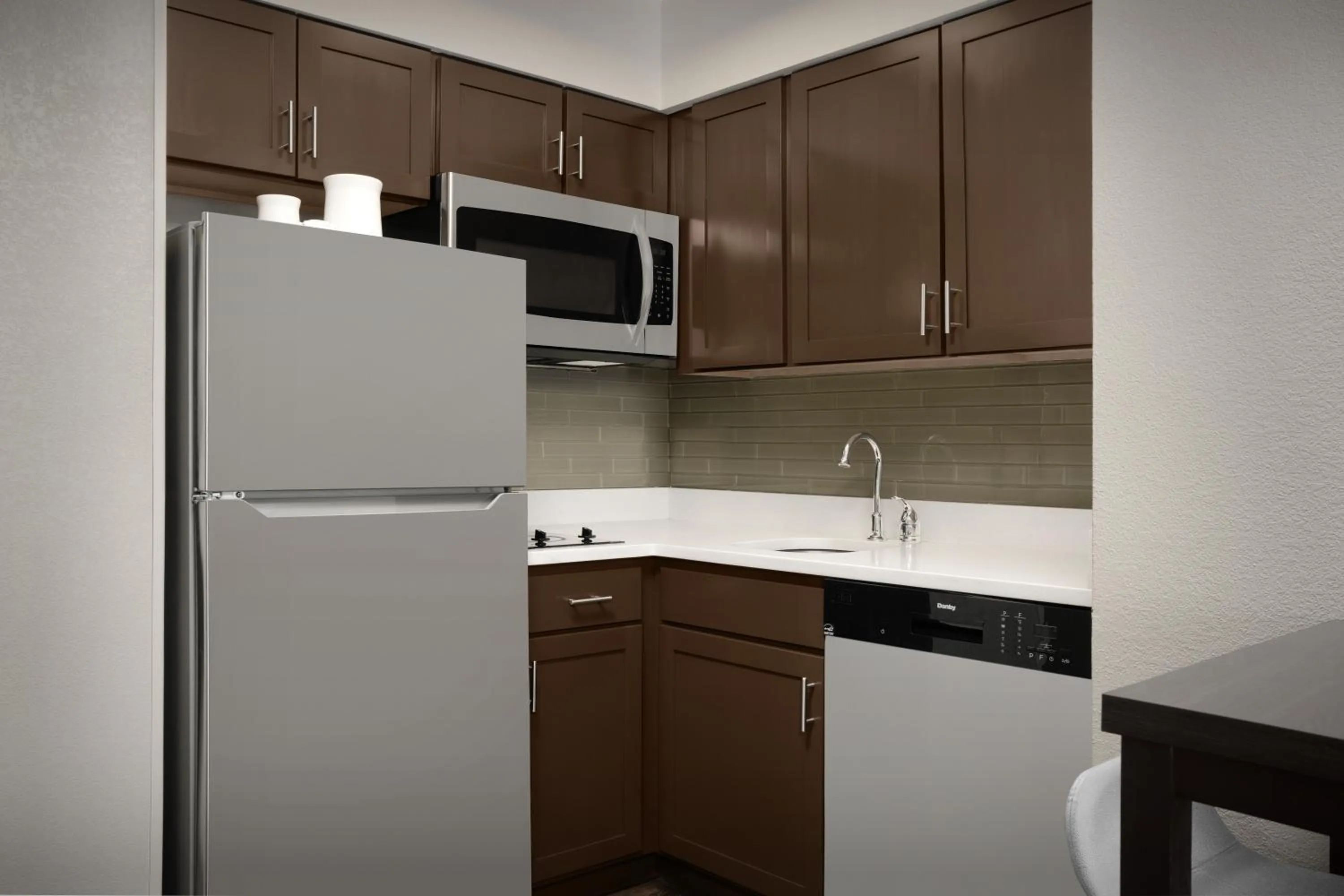 Kitchen or kitchenette in Residence Inn by Marriott BWI Airport