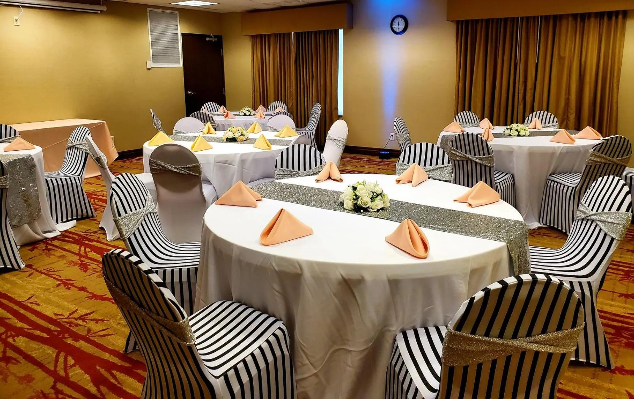 Meeting/conference room in Holiday Inn Express Hotel & Suites Cherry Hills by IHG