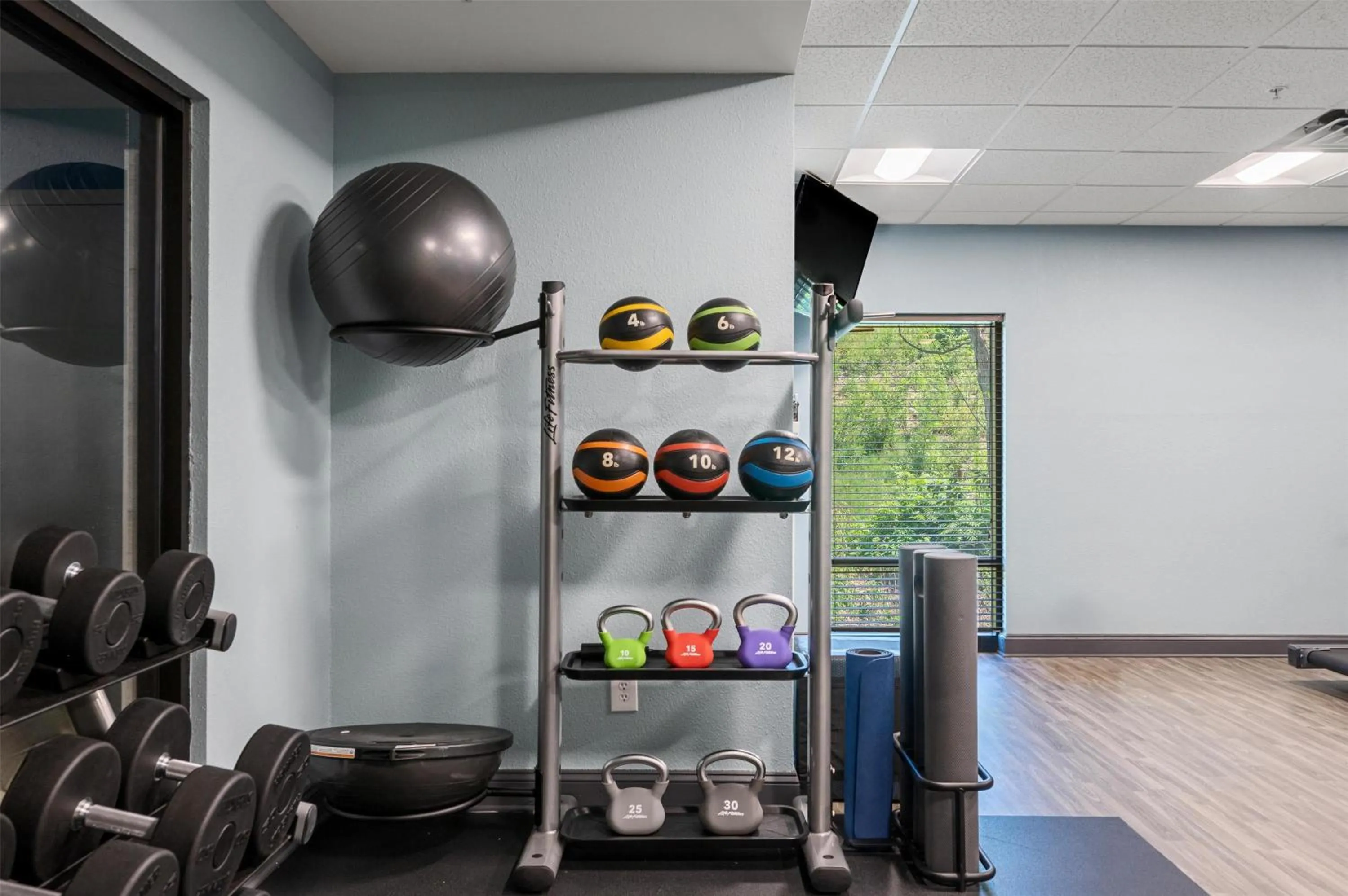 Fitness centre/facilities in Hampton Inn Front Royal