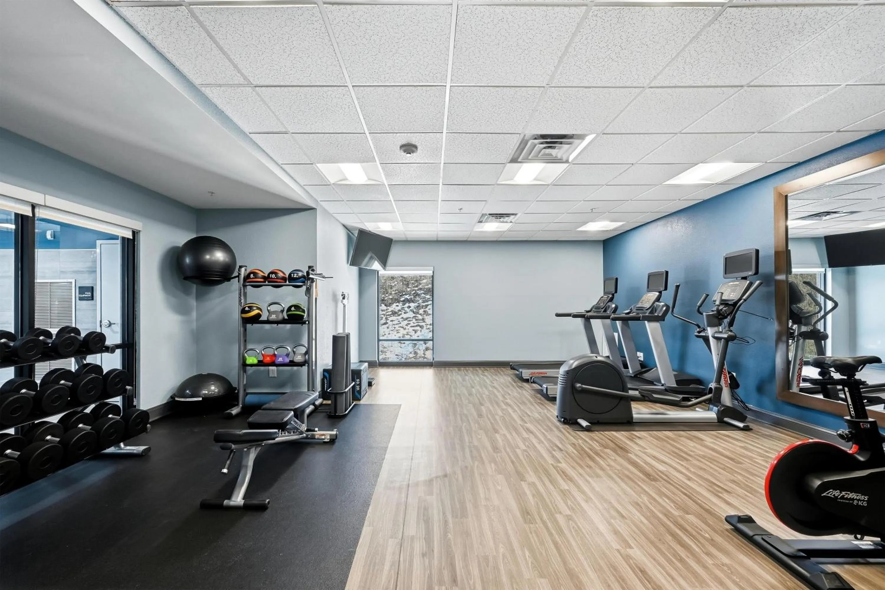 Fitness centre/facilities in Hampton Inn Front Royal