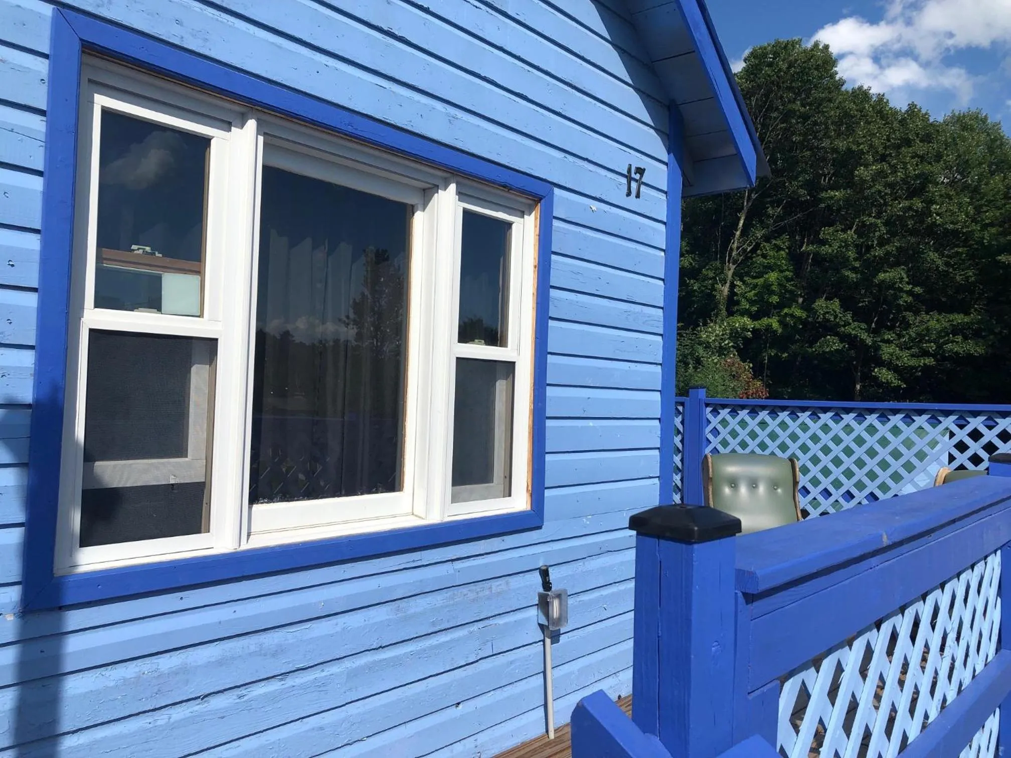 Balcony/Terrace in Hillside Motel