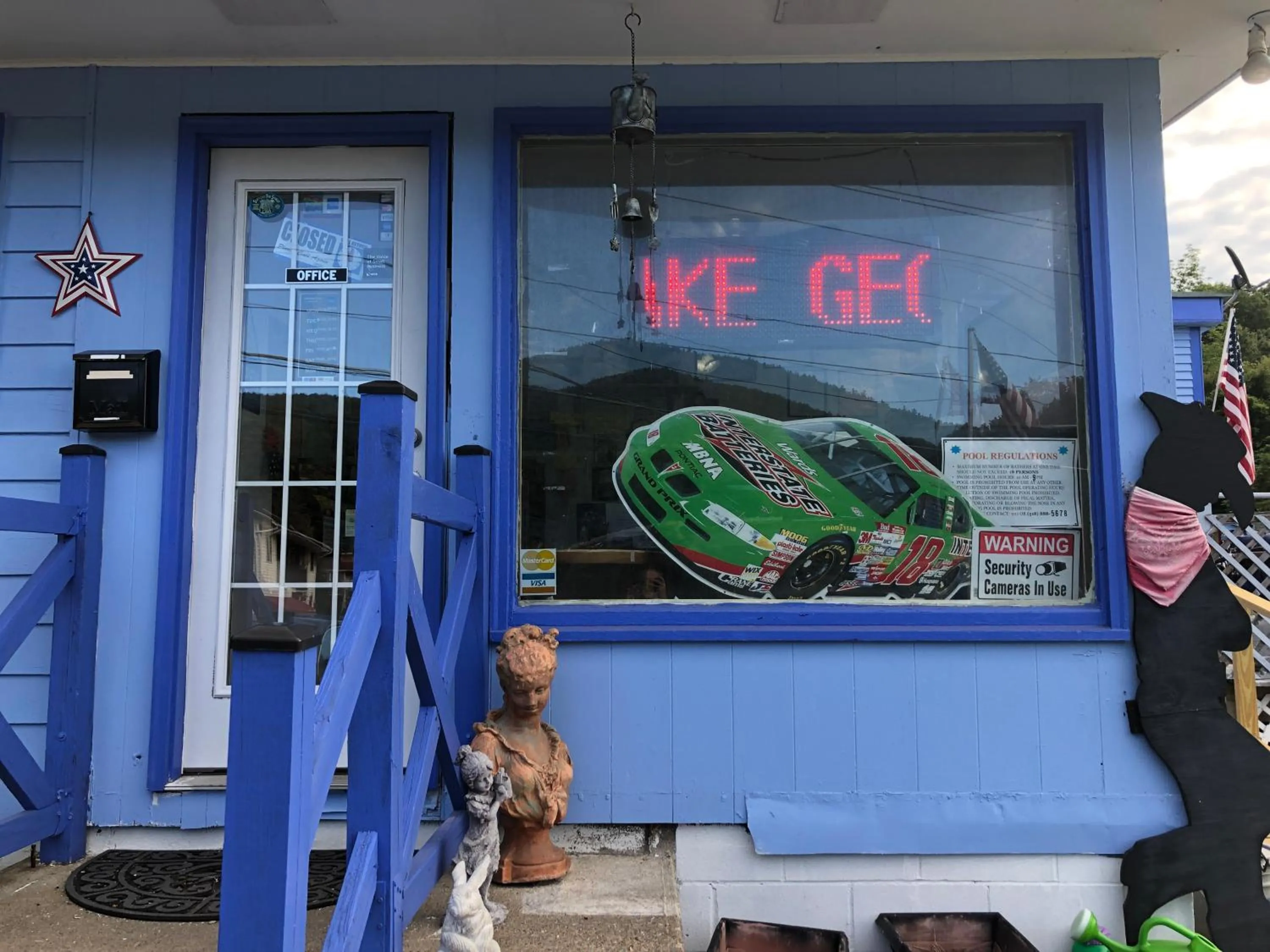 Property building in Hillside Motel