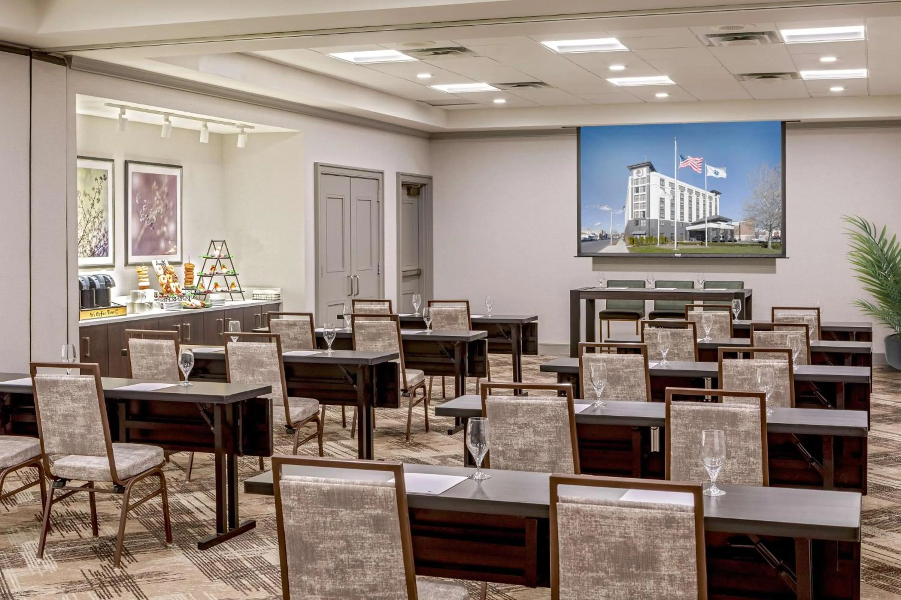 Meeting/conference room in DoubleTree by Hilton Boston Logan Airport Chelsea