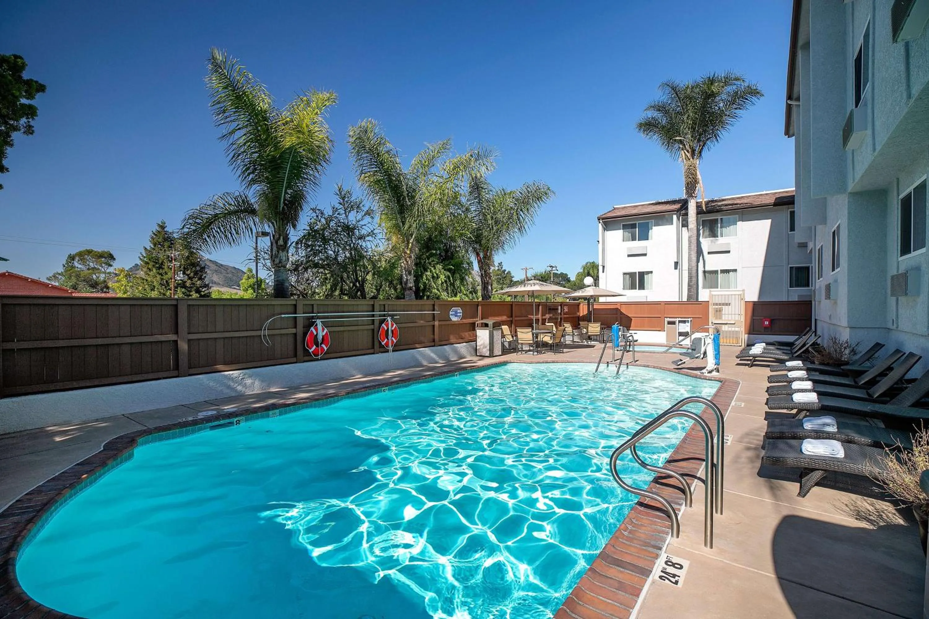 Pool view in The Wayfarer San Luis Obispo, Tapestry Collection by Hilton