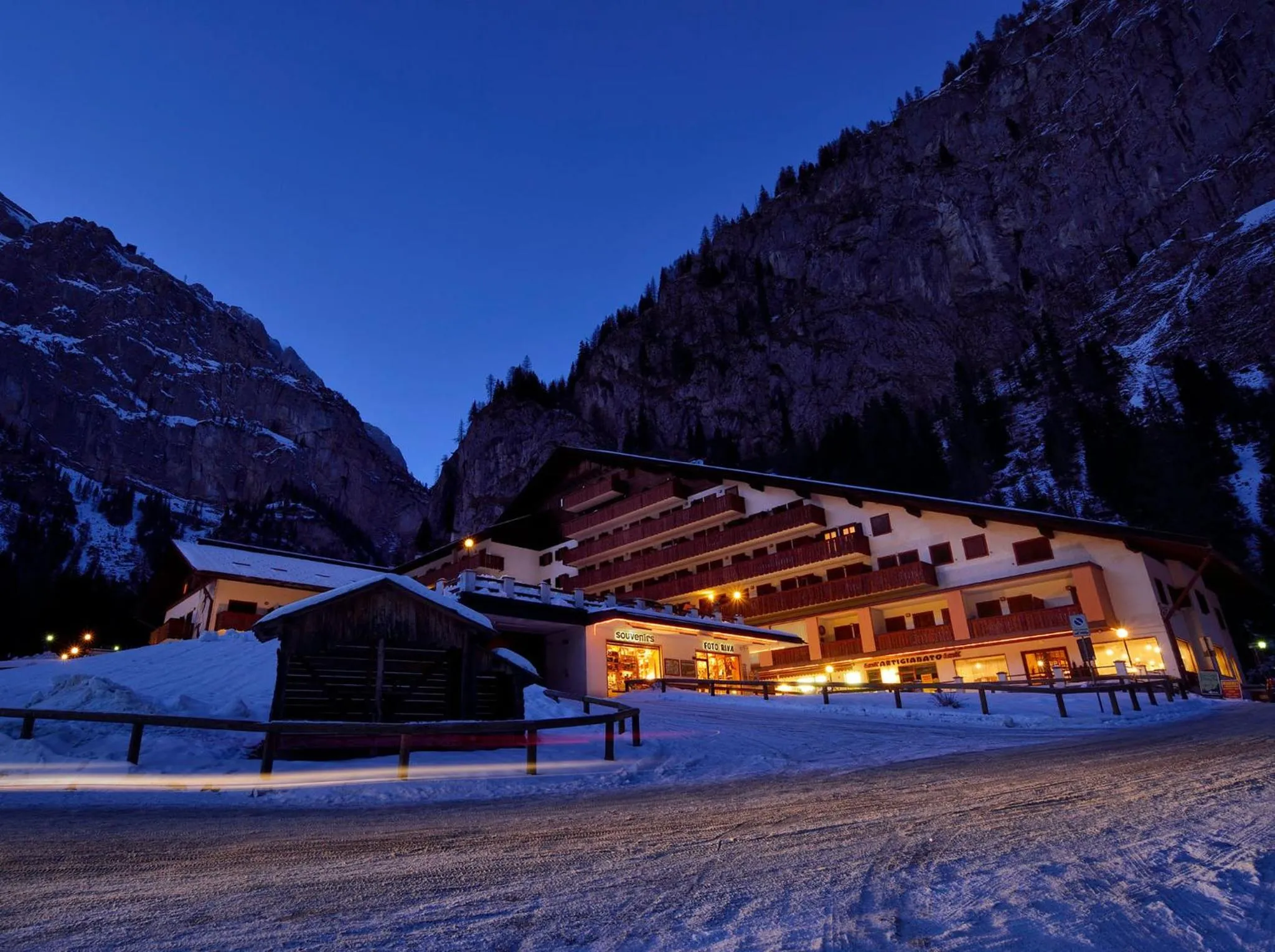 Property building in Hotel Principe Marmolada