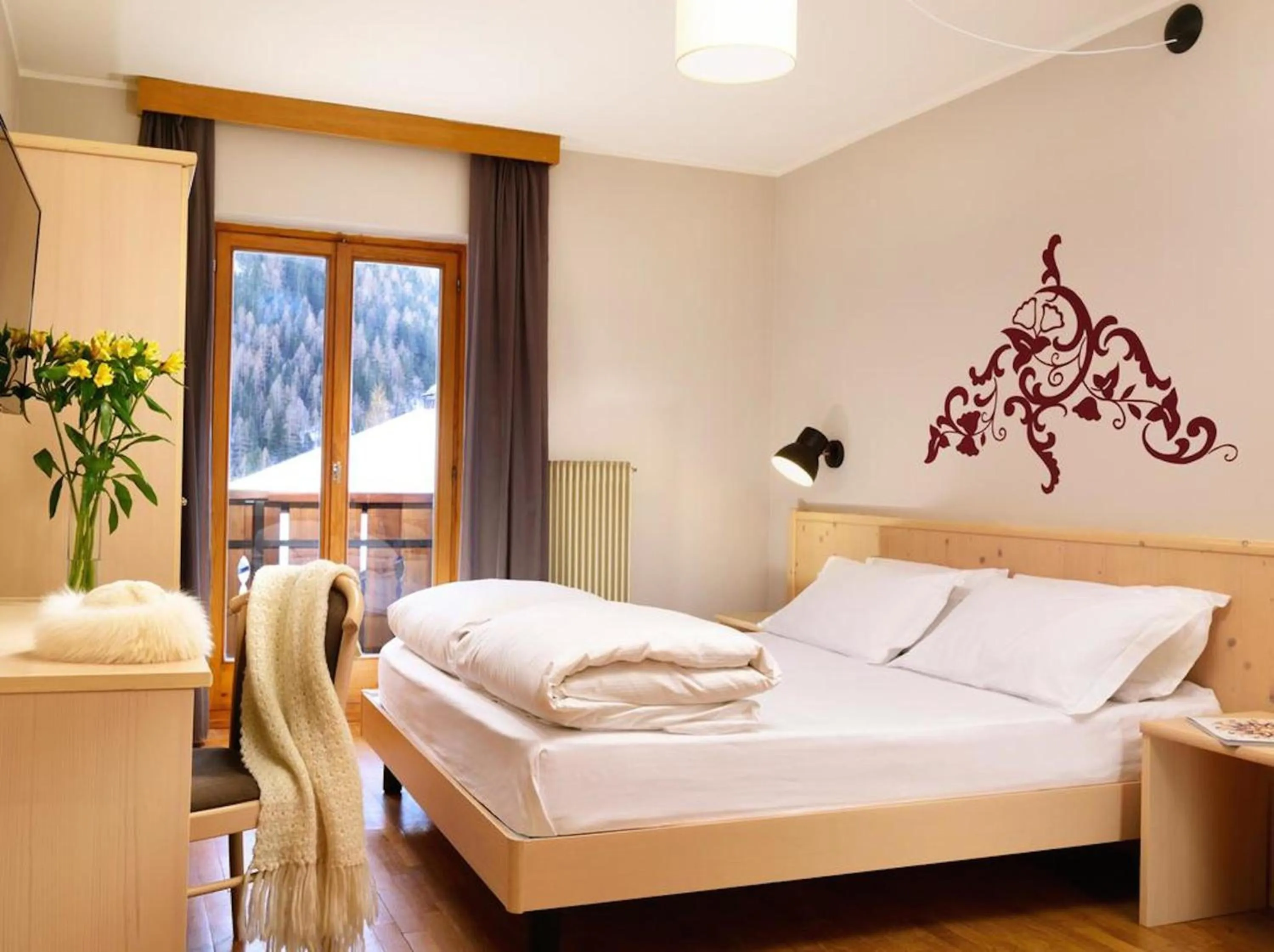 Bedroom, Bed in Hotel Principe Marmolada