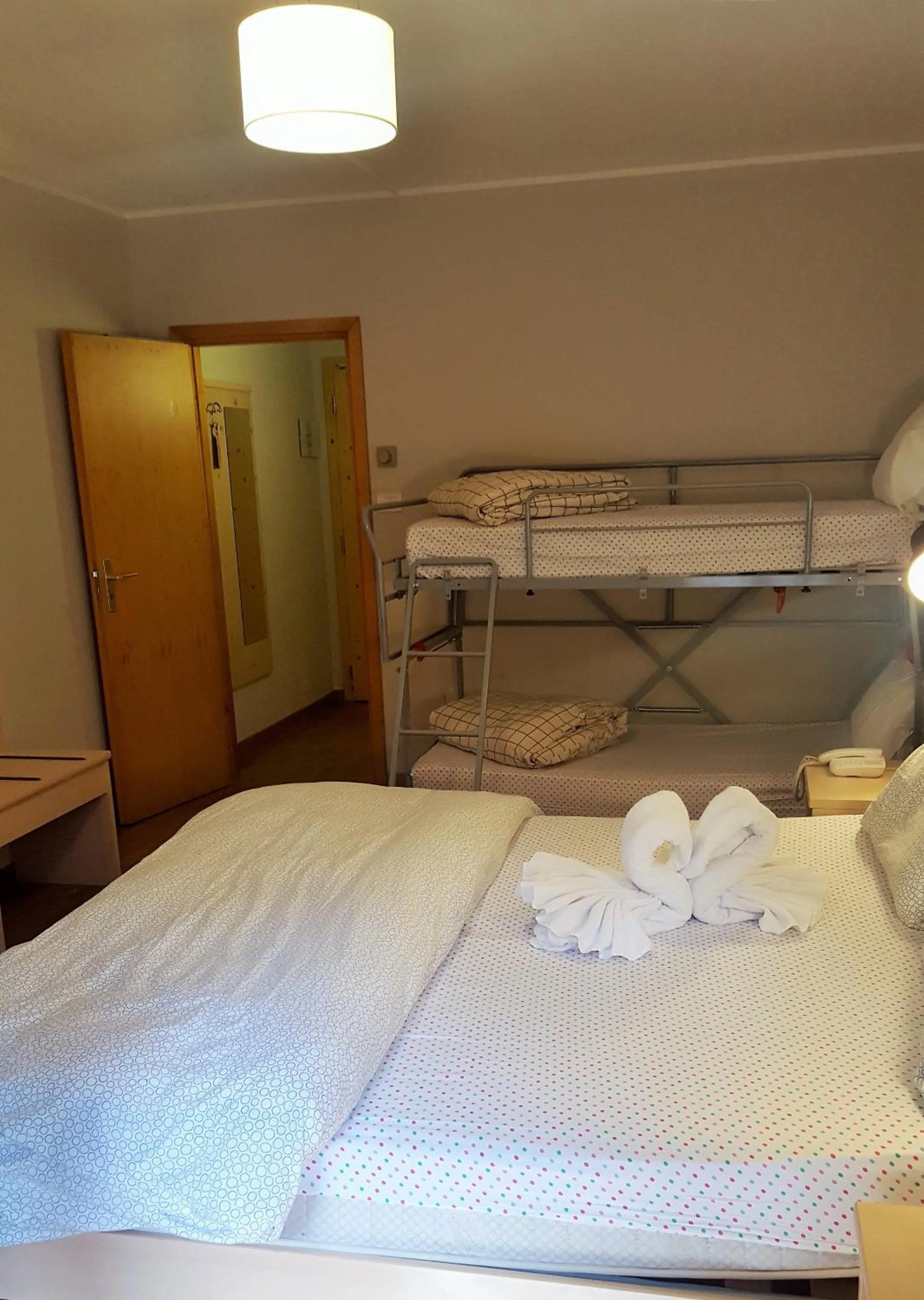 Bedroom, Bed in Hotel Principe Marmolada