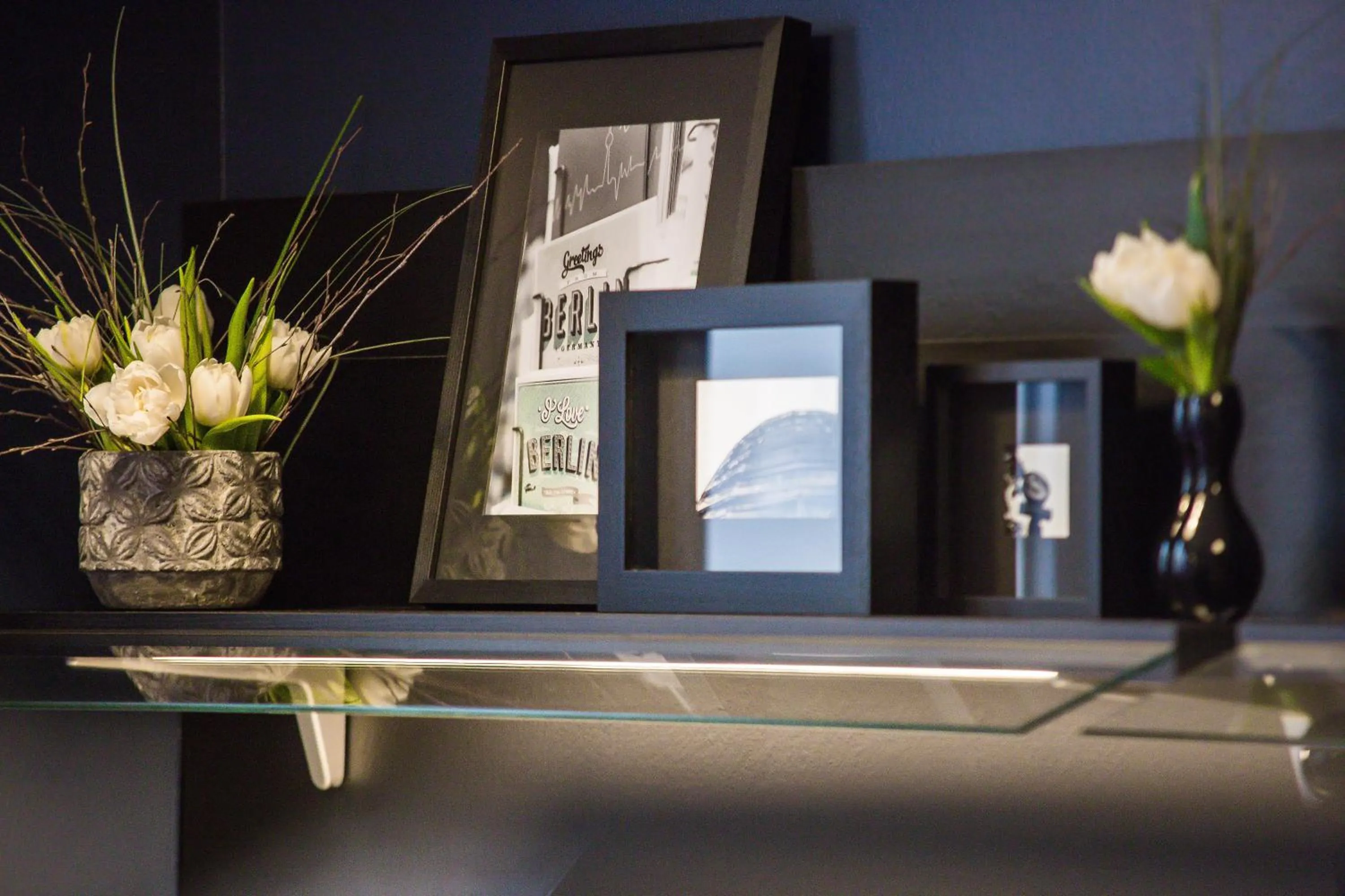 Decorative detail in LINDEMANN'S