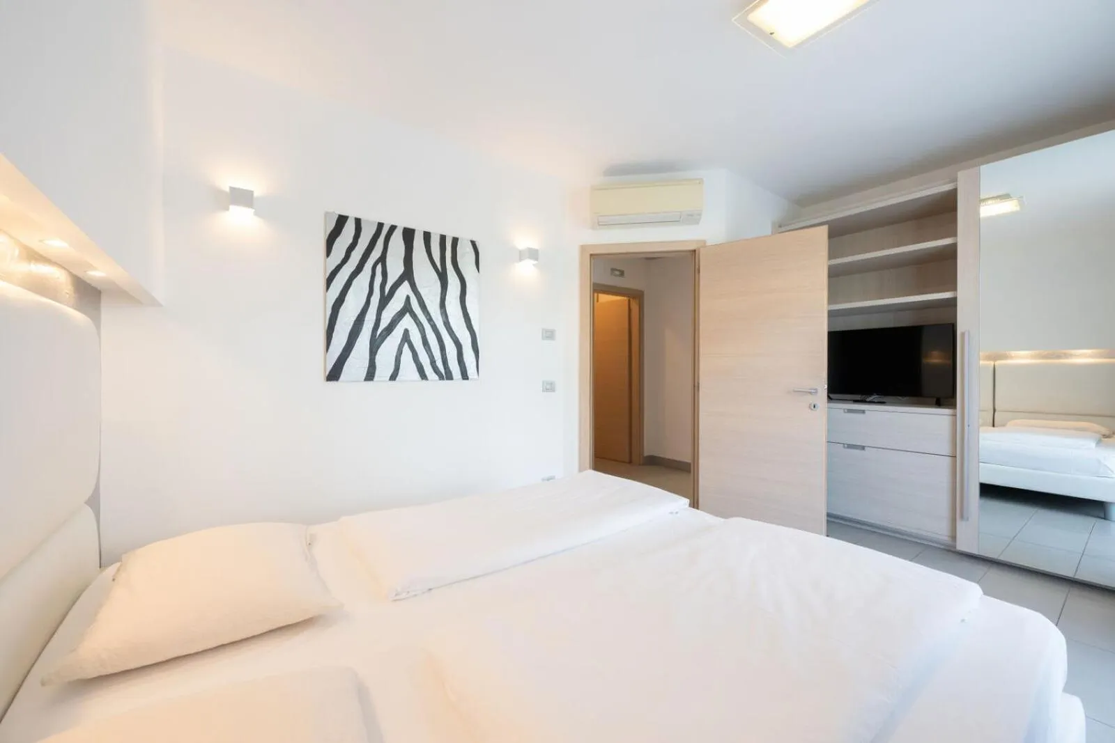 Bed in Residence Desiree