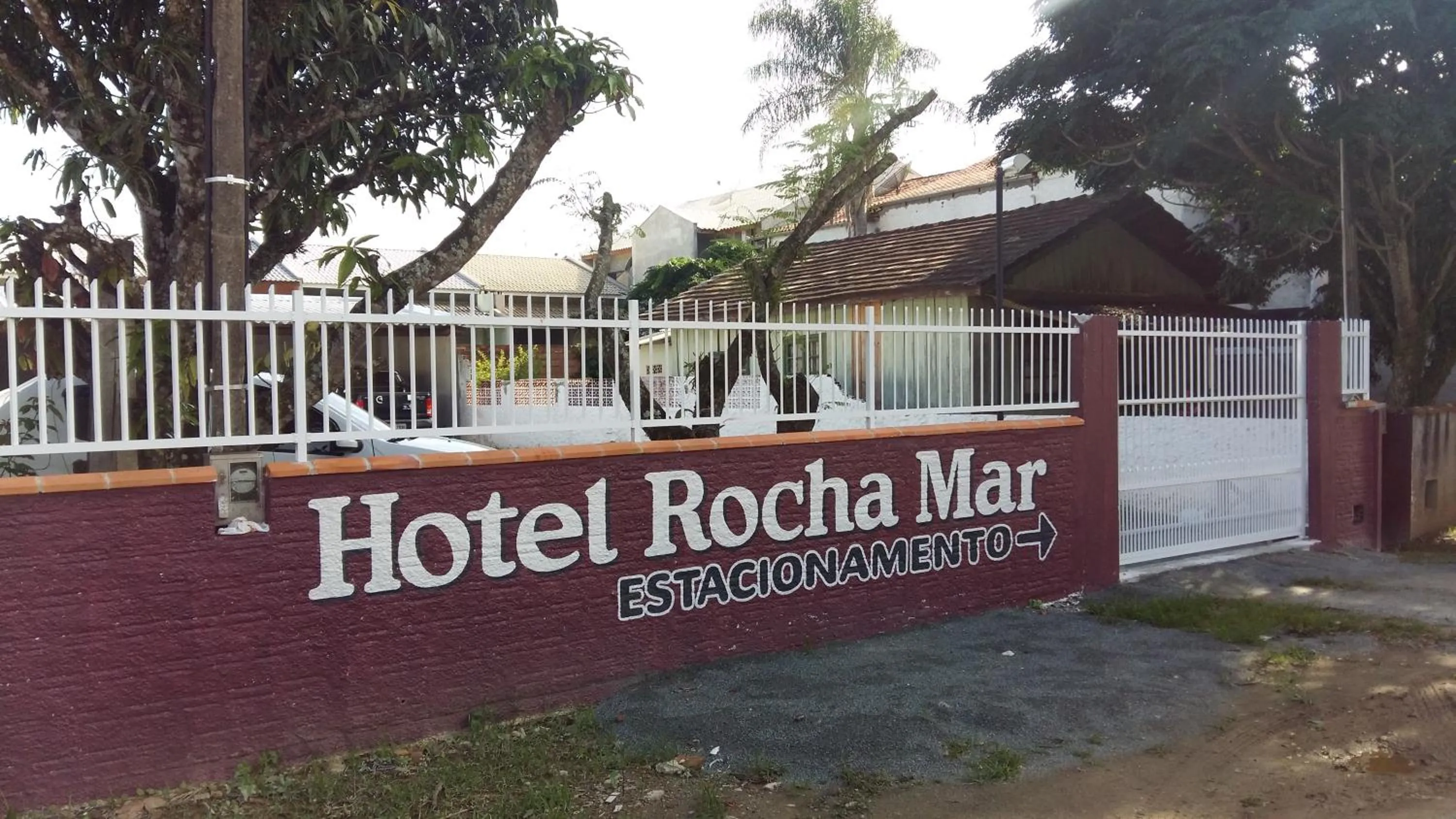 Property building in Hotel Rochamar