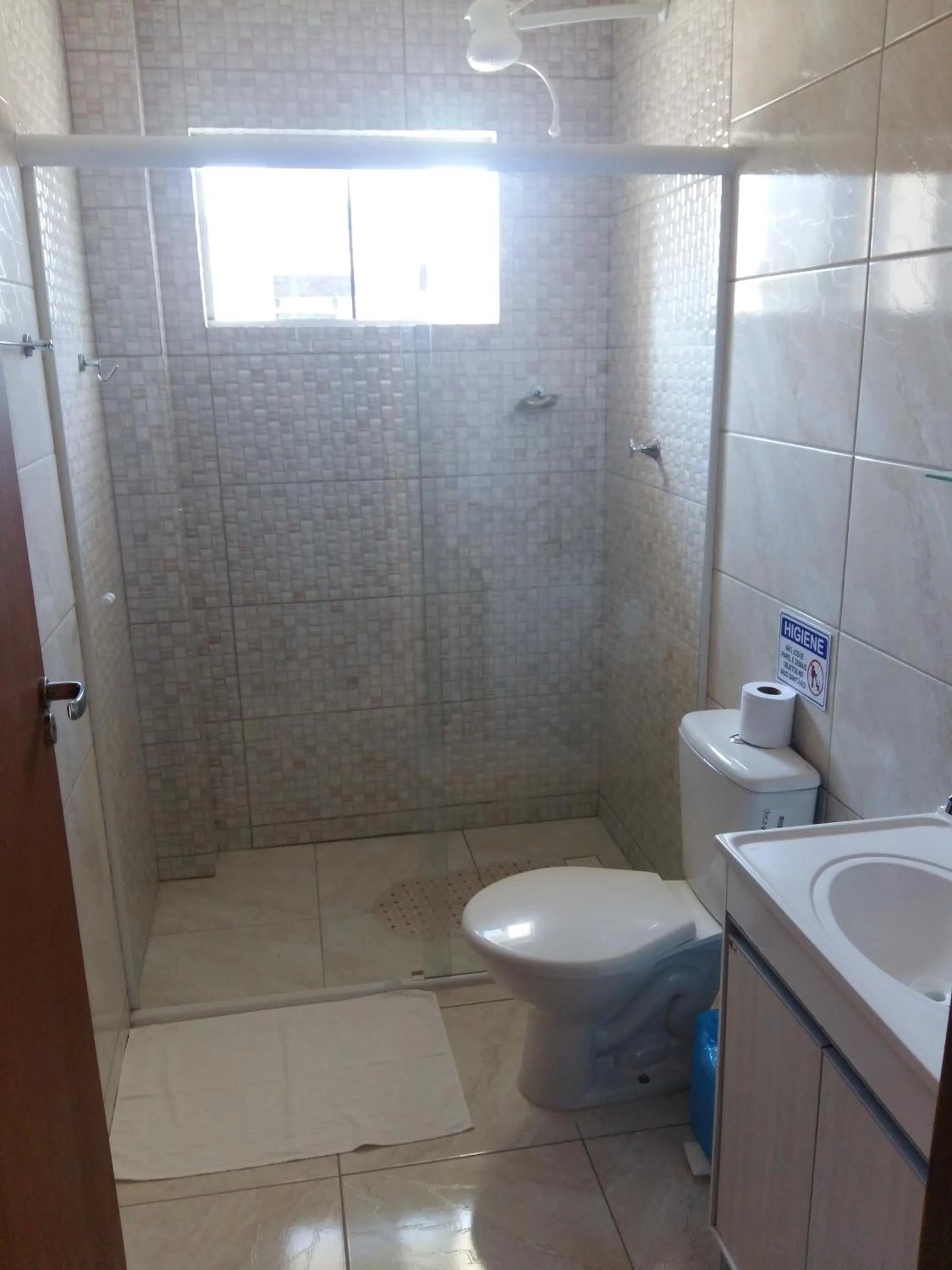 Shower in Hotel Rochamar