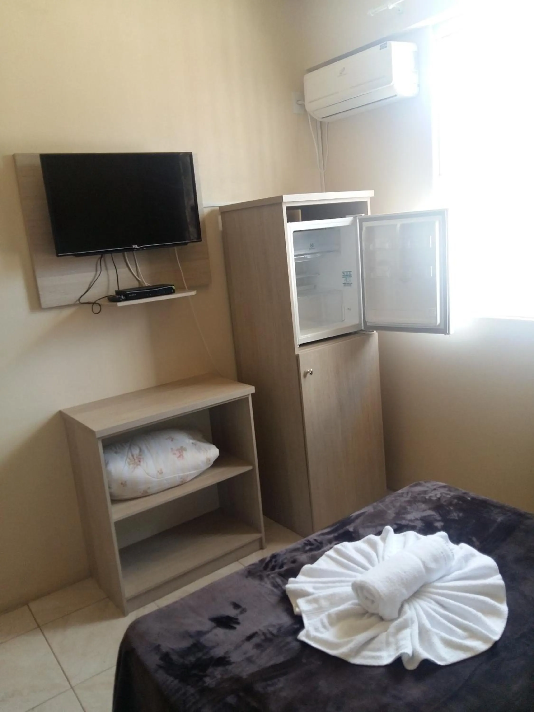 Bed in Hotel Rochamar