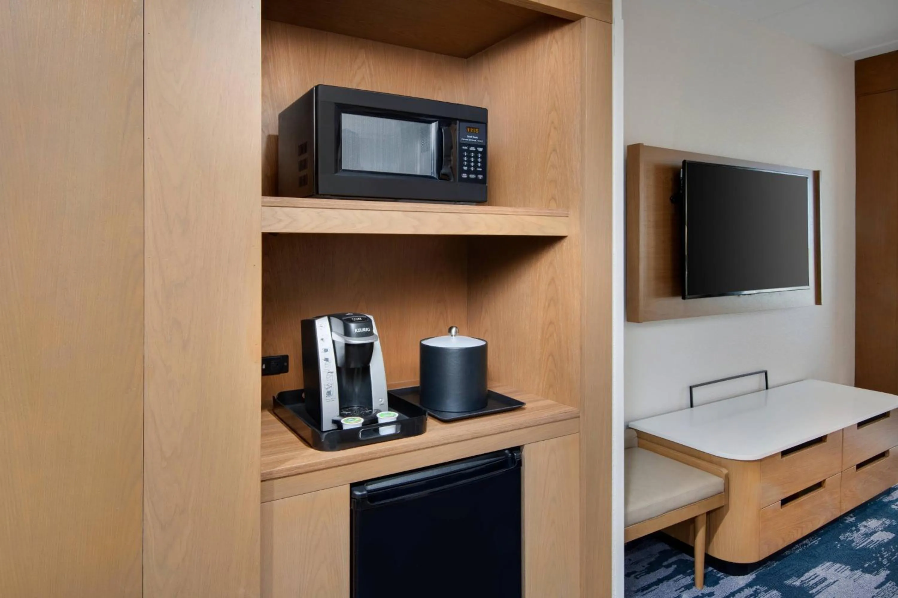 Photo of the whole room, Bed in Fairfield Inn & Suites Columbia Downtown