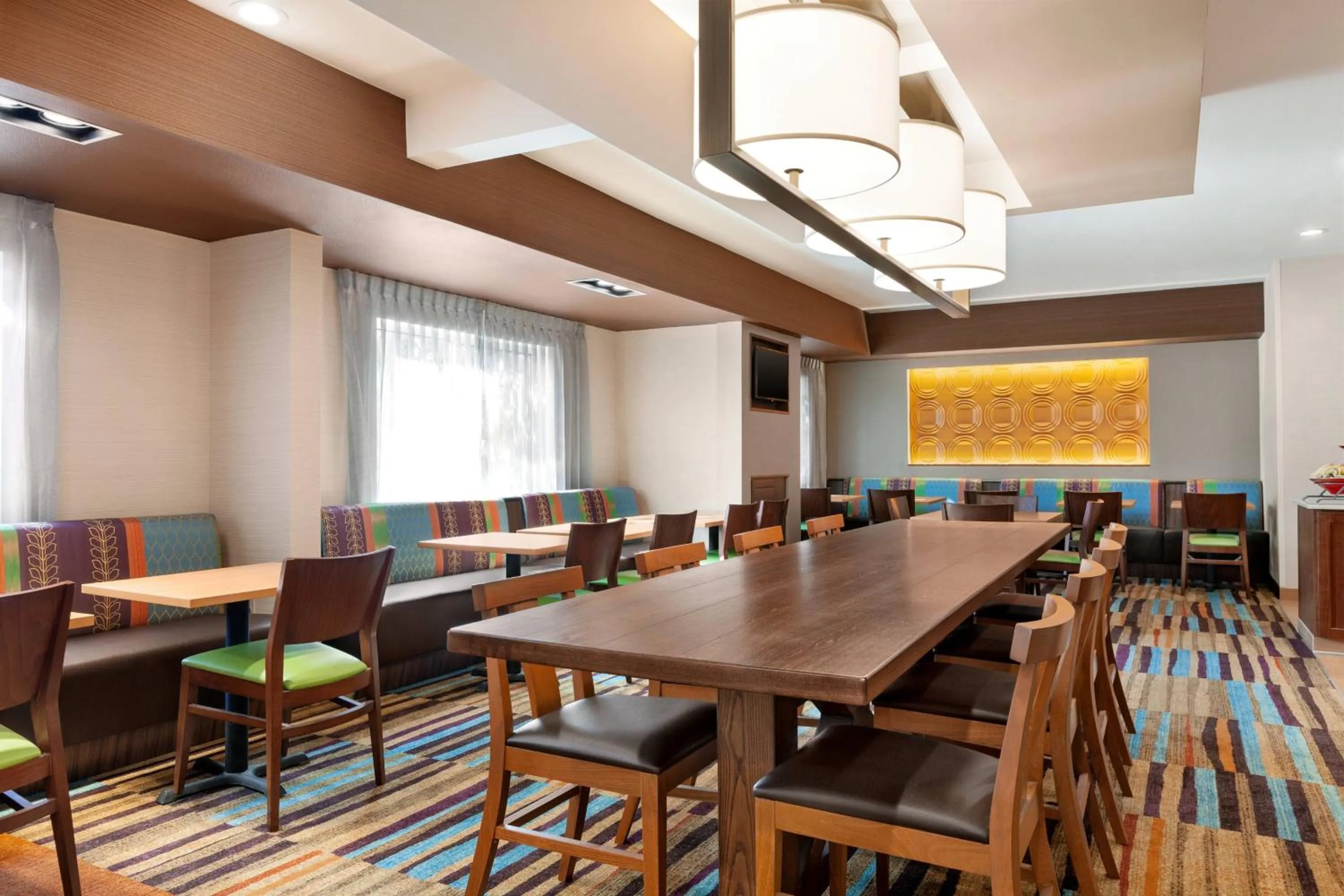 Breakfast in Fairfield Inn Roseville