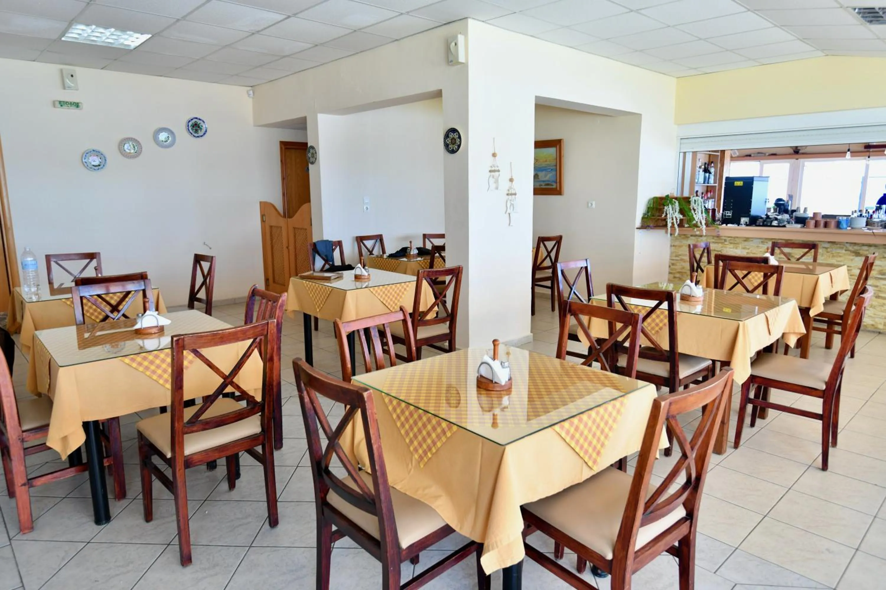 Restaurant/places to eat in Summer View