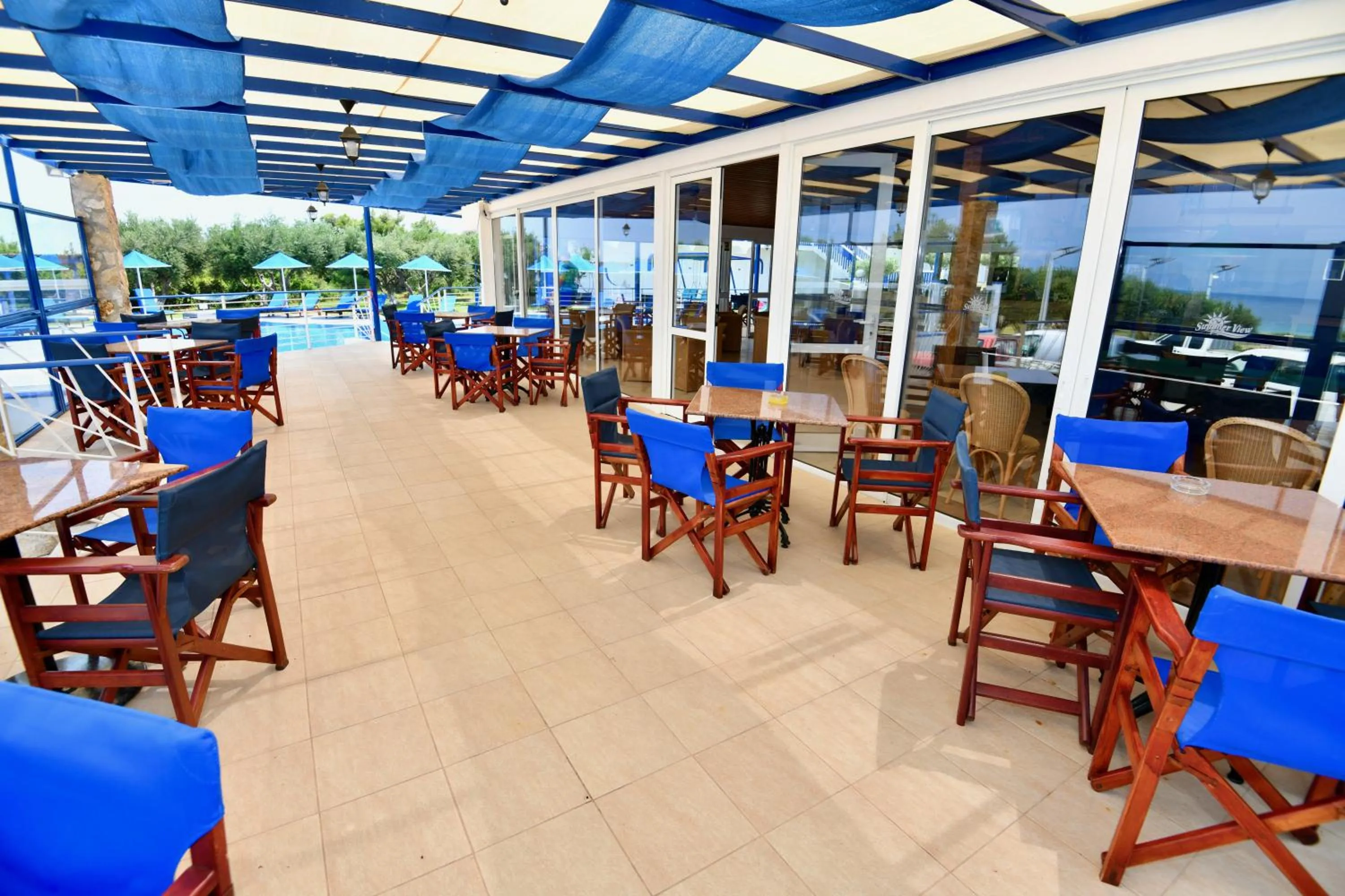 Restaurant/places to eat in Summer View