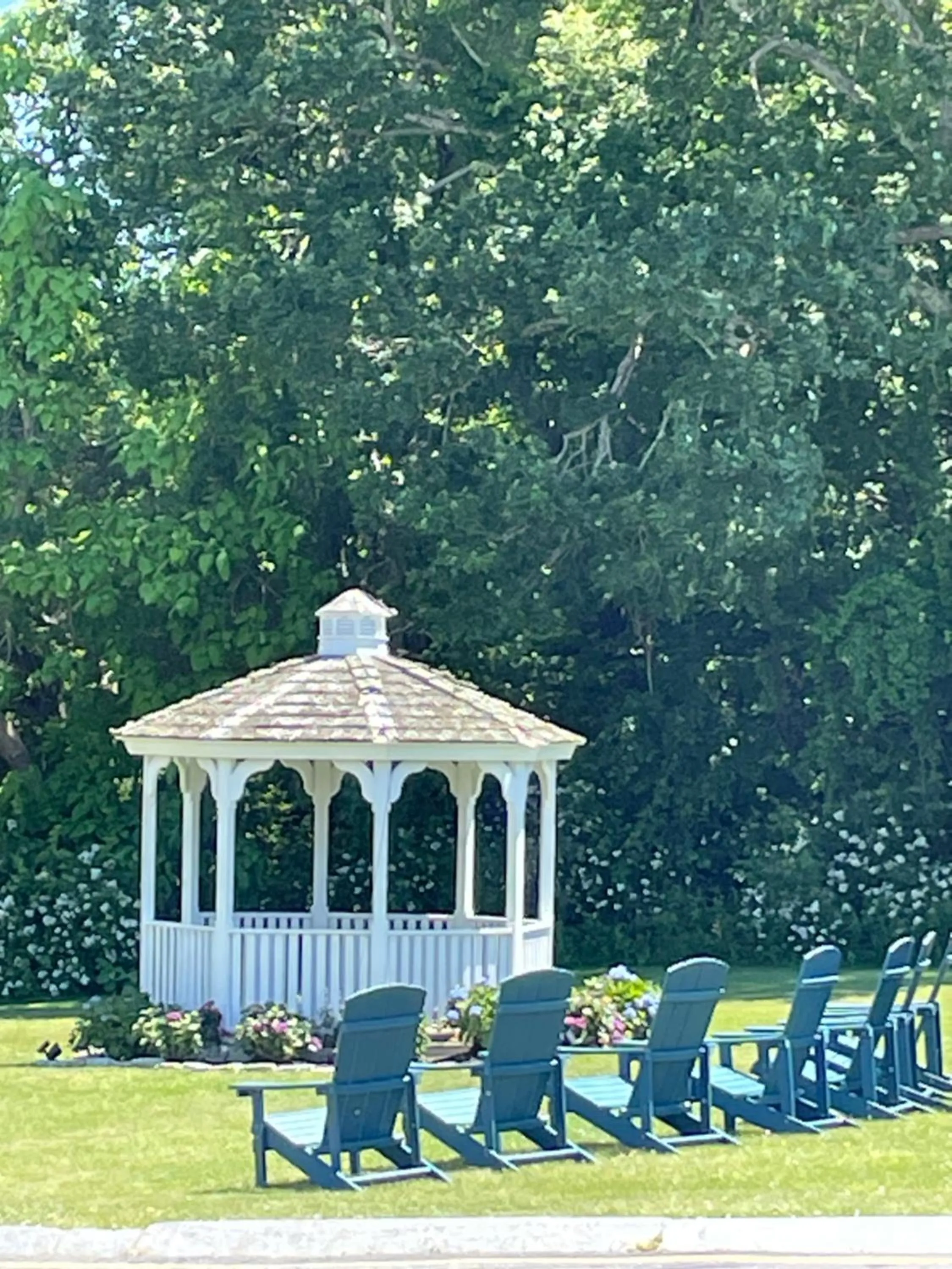 Facade/entrance in Iris Hotel Cape Cod