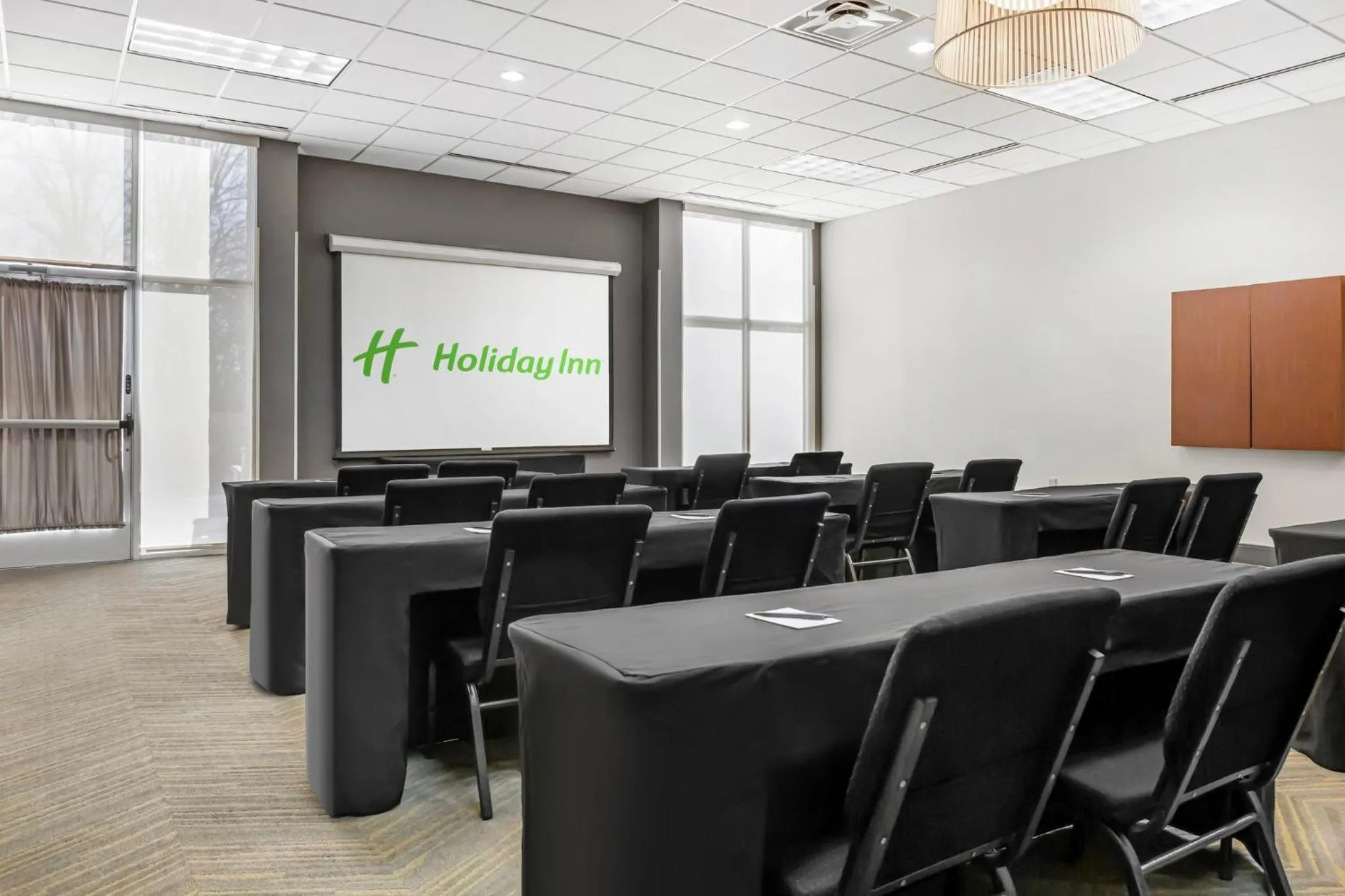 Meeting/conference room in Holiday Inn Louisville Airport South by IHG