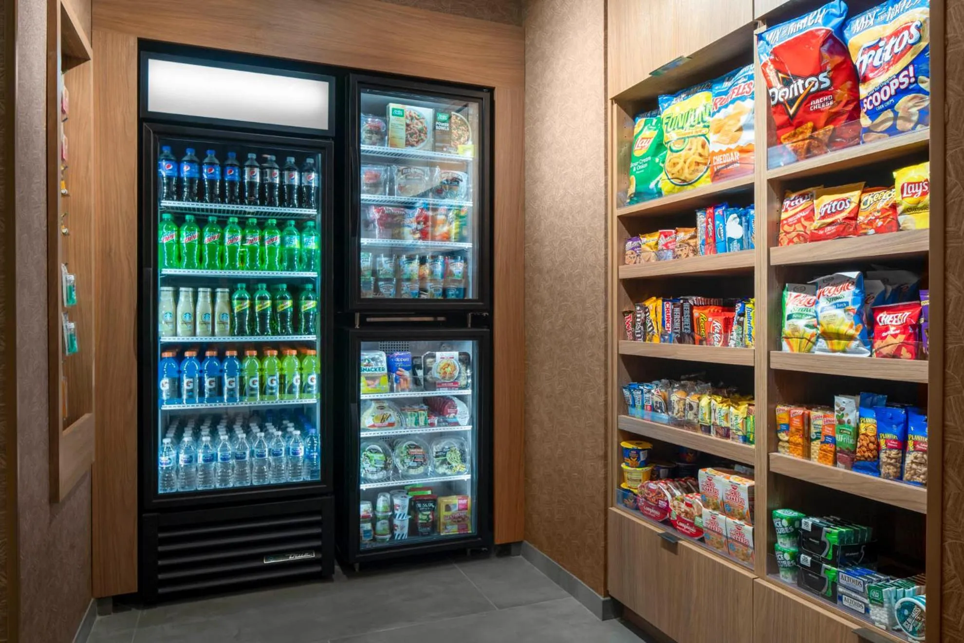 Restaurant/places to eat in Fairfield by Marriott Inn & Suites Dallas DFW Airport North, Irving