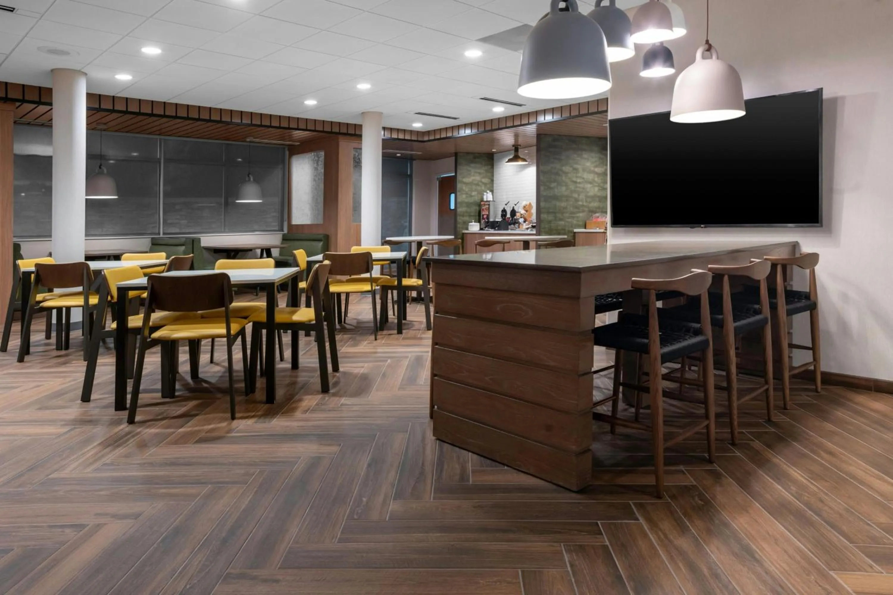 Breakfast in Fairfield by Marriott Inn & Suites Dallas DFW Airport North, Irving