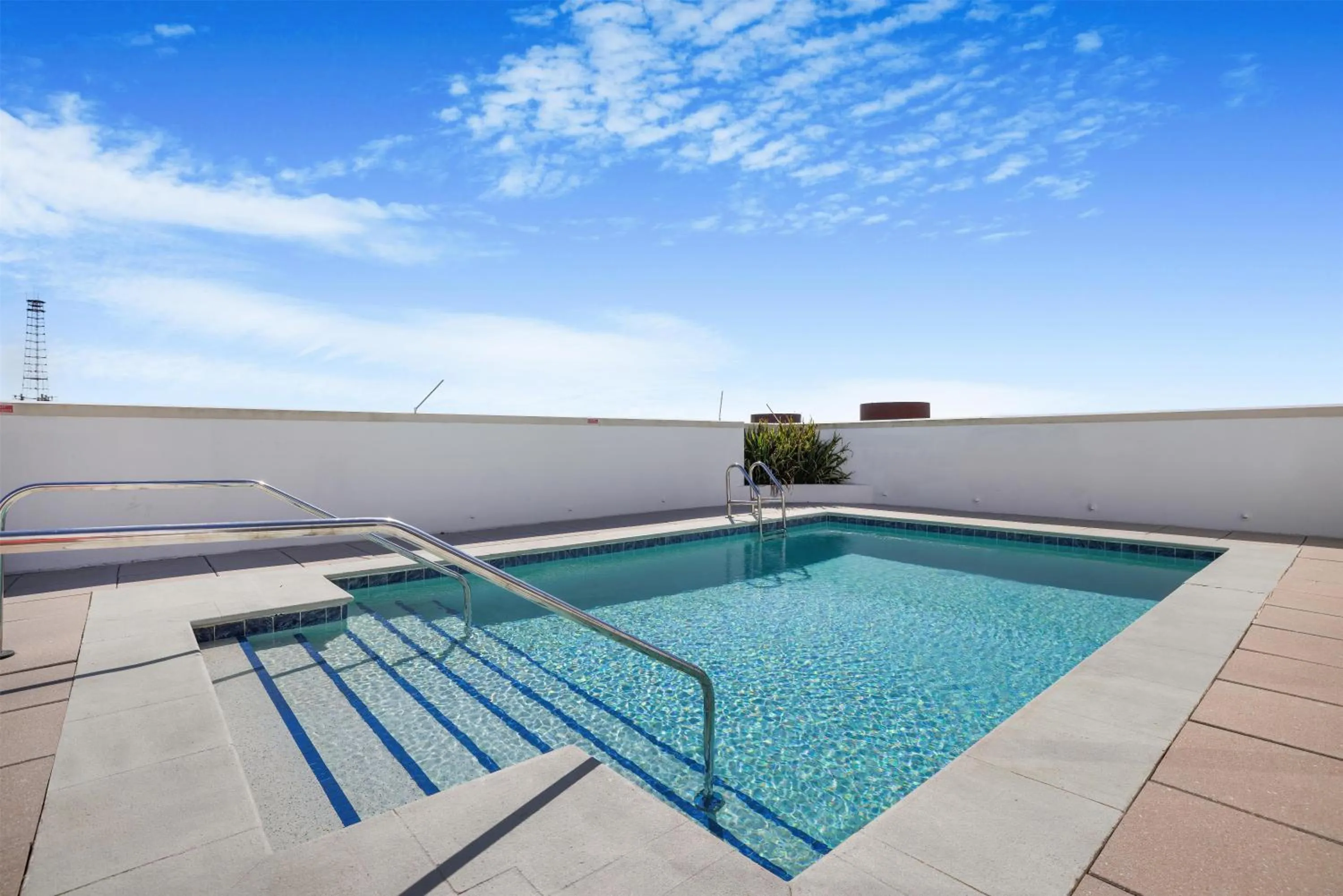 Pool view in The Banyan Hotel Fort Myers, Tapestry Collection by Hilton