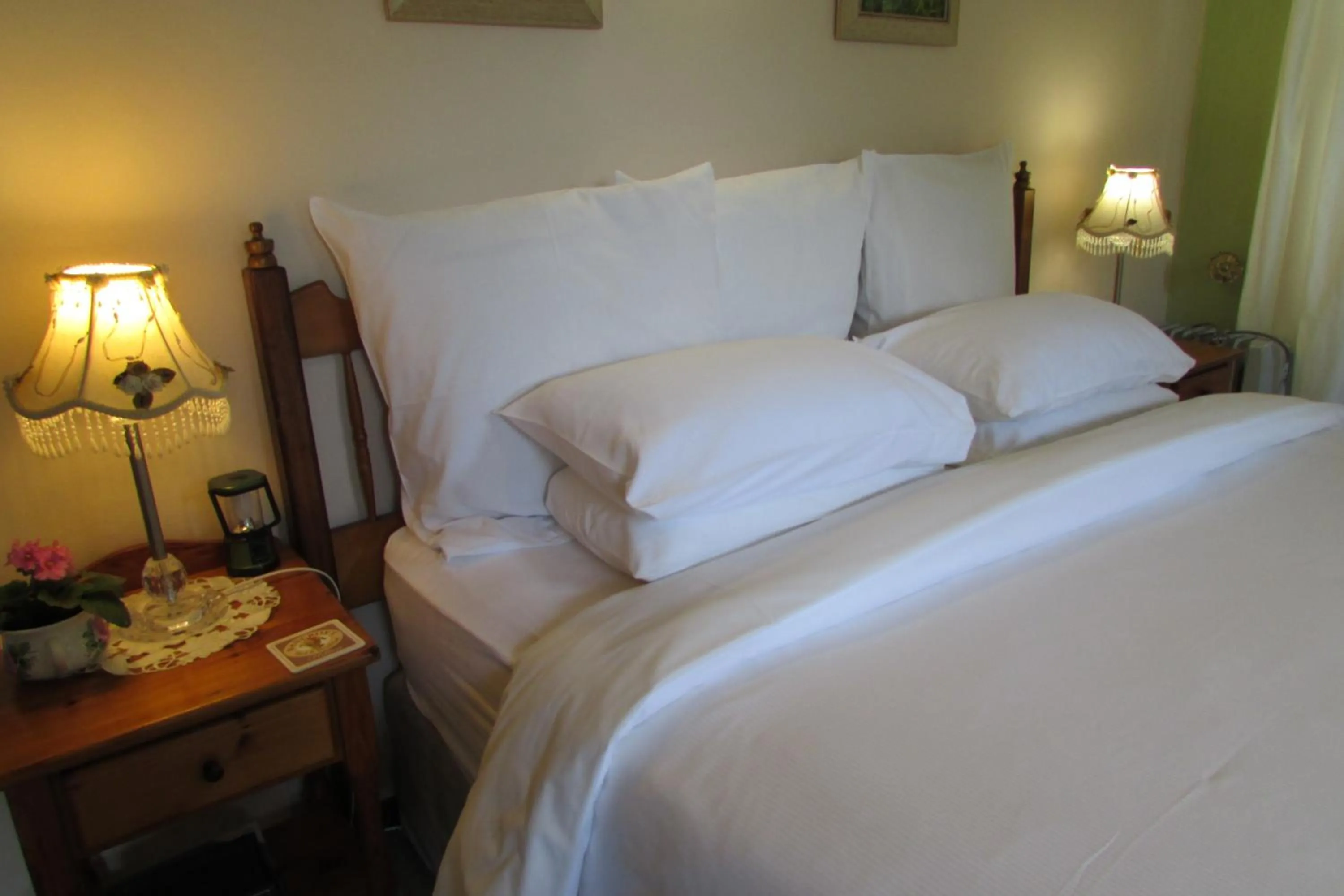 Bedroom, Bed in Bancroft B&B